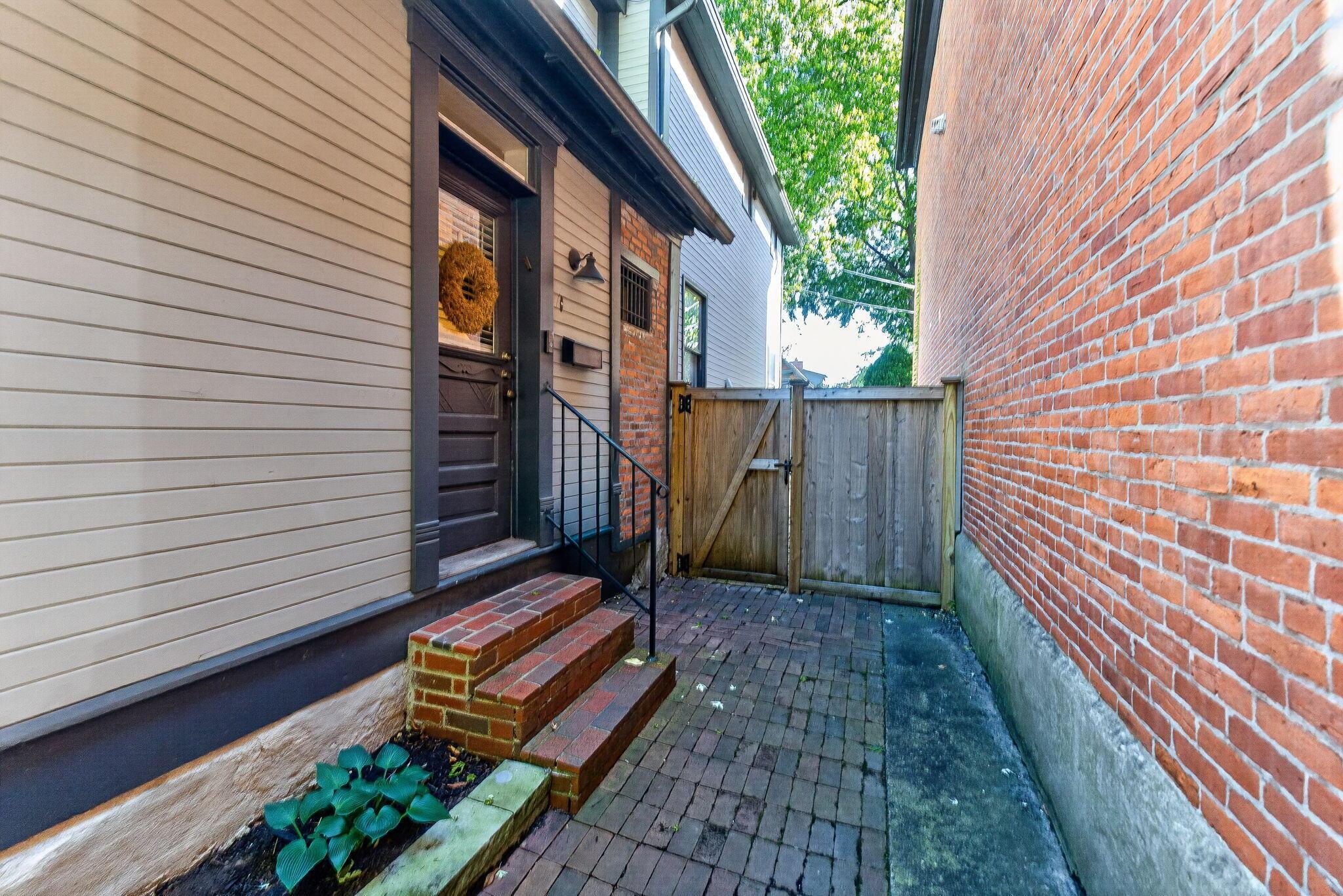 752 City Park Avenue Property Photo 6