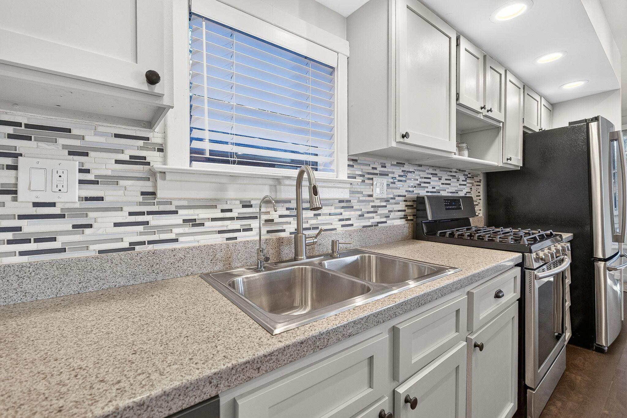 752 City Park Avenue Property Photo 14