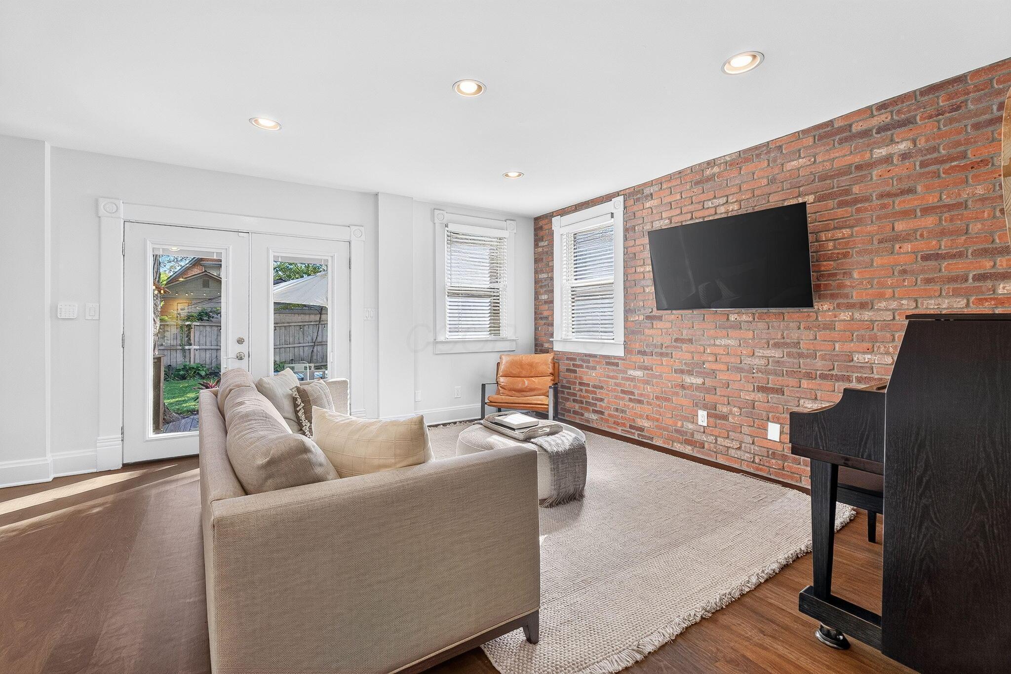 752 City Park Avenue Property Photo 19