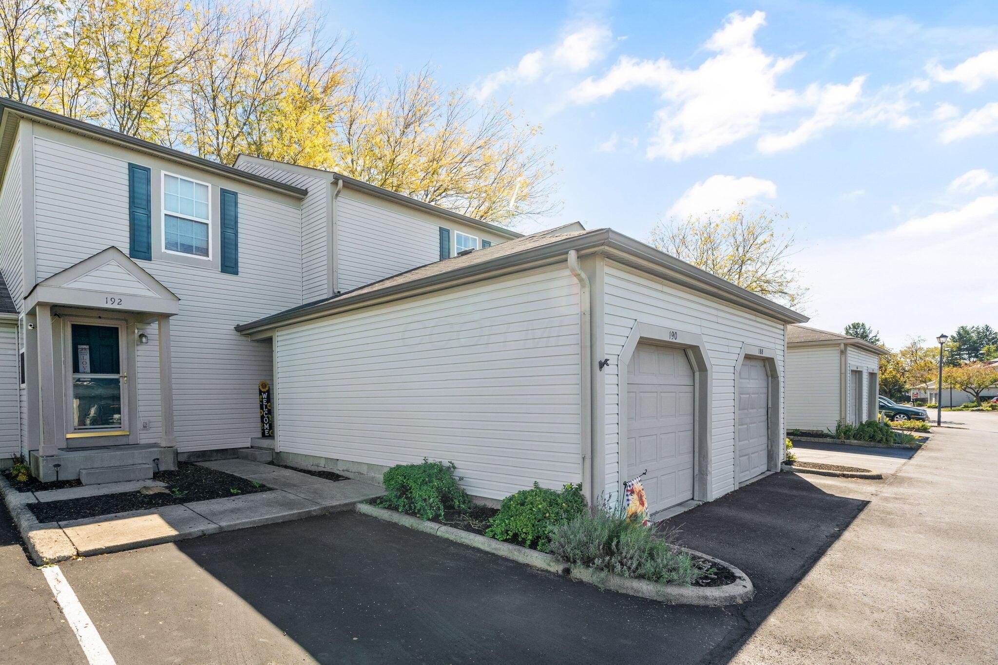 190 Glenkirk Drive, 101b Property Photo 2