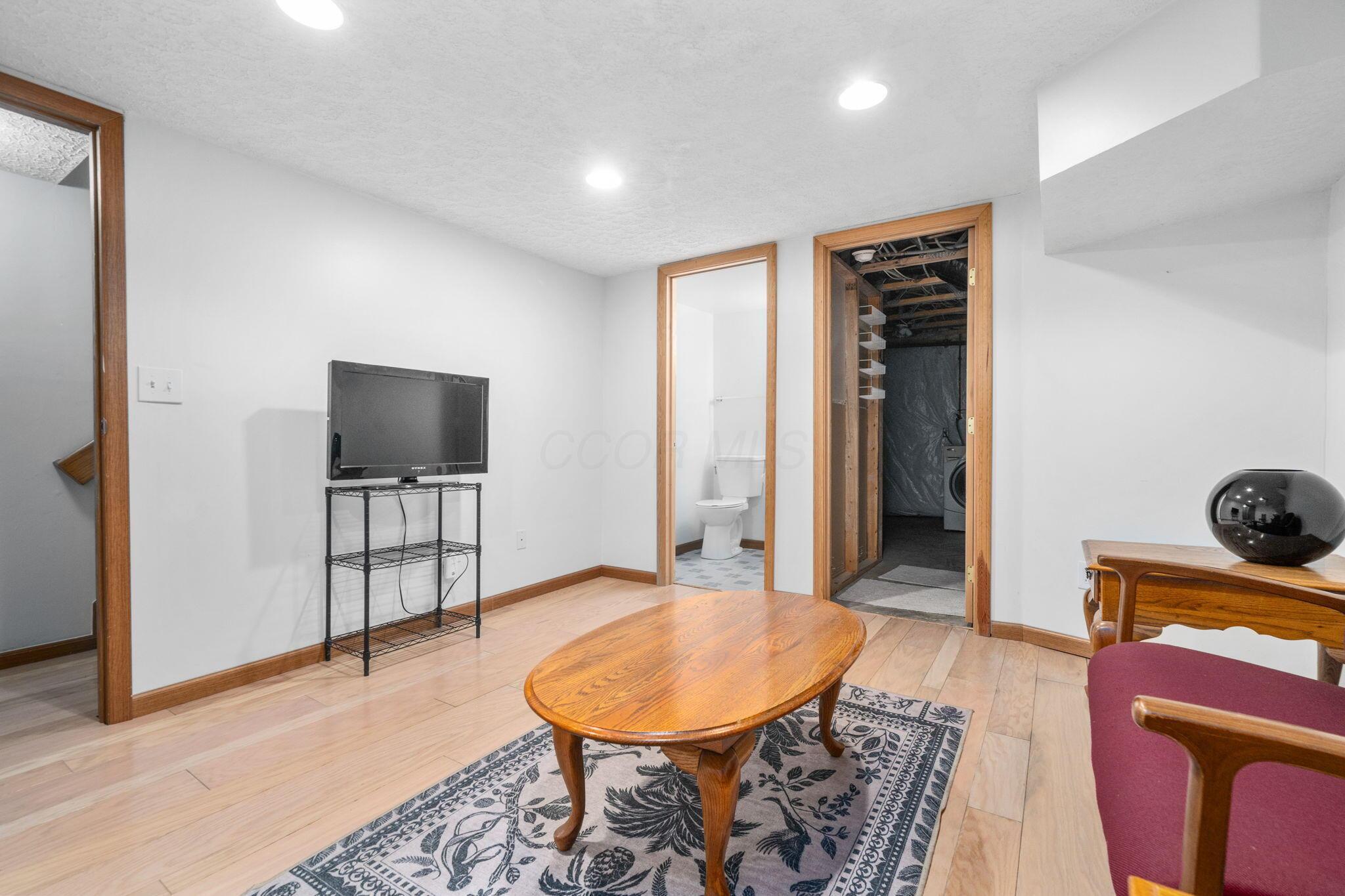 190 Glenkirk Drive, 101b Property Photo 21