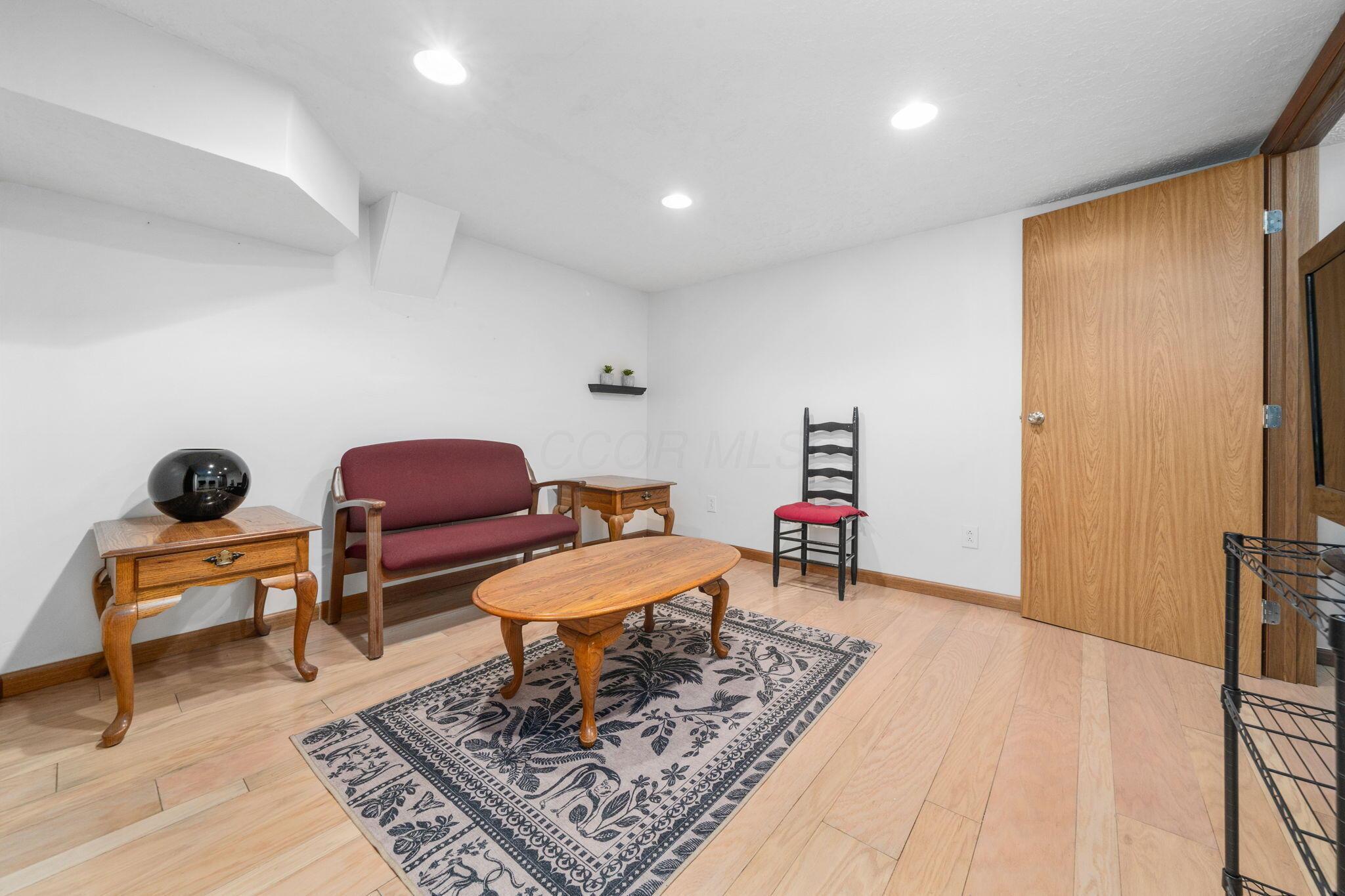 190 Glenkirk Drive, 101b Property Photo 23