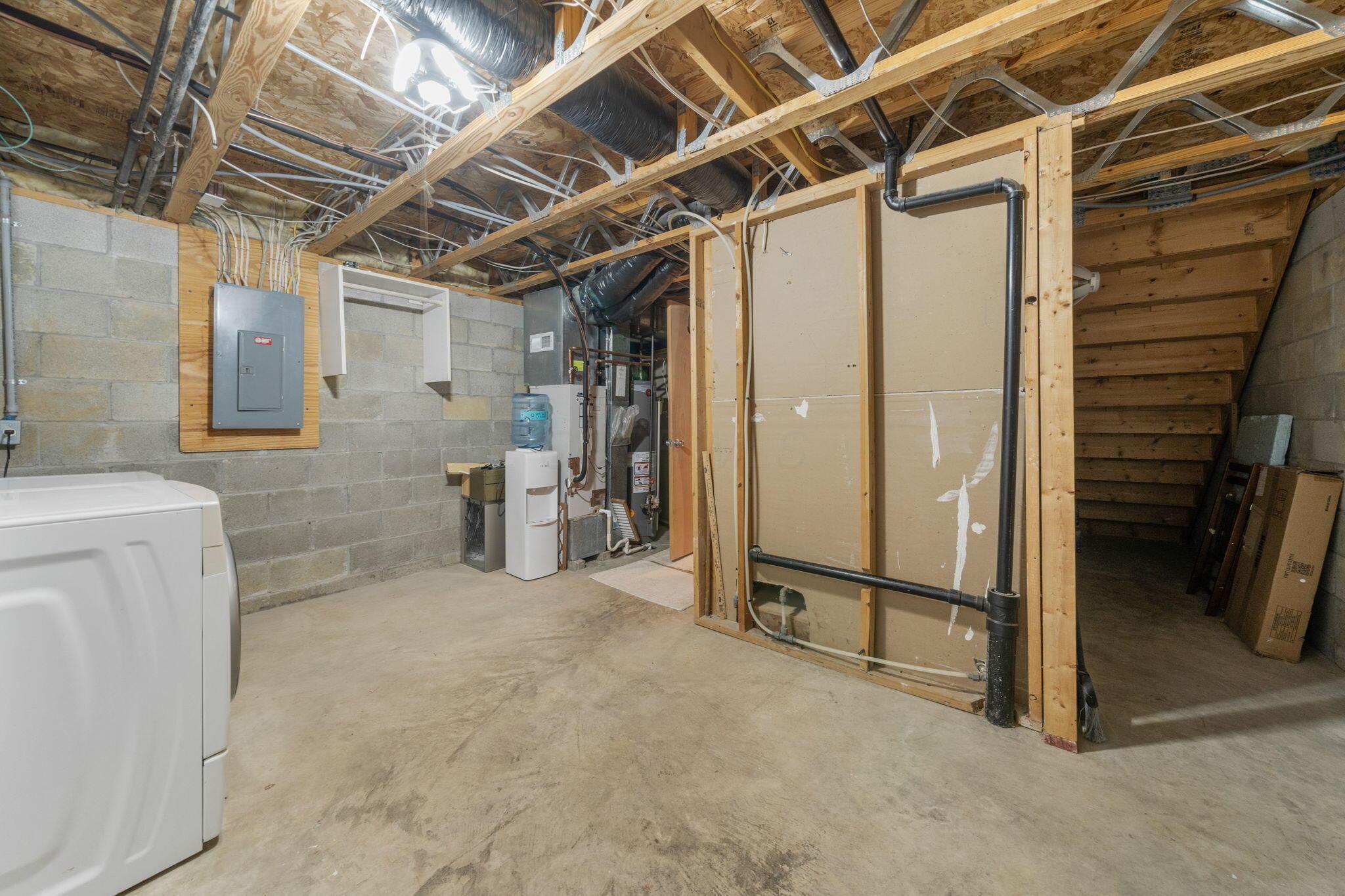 190 Glenkirk Drive, 101b Property Photo 27