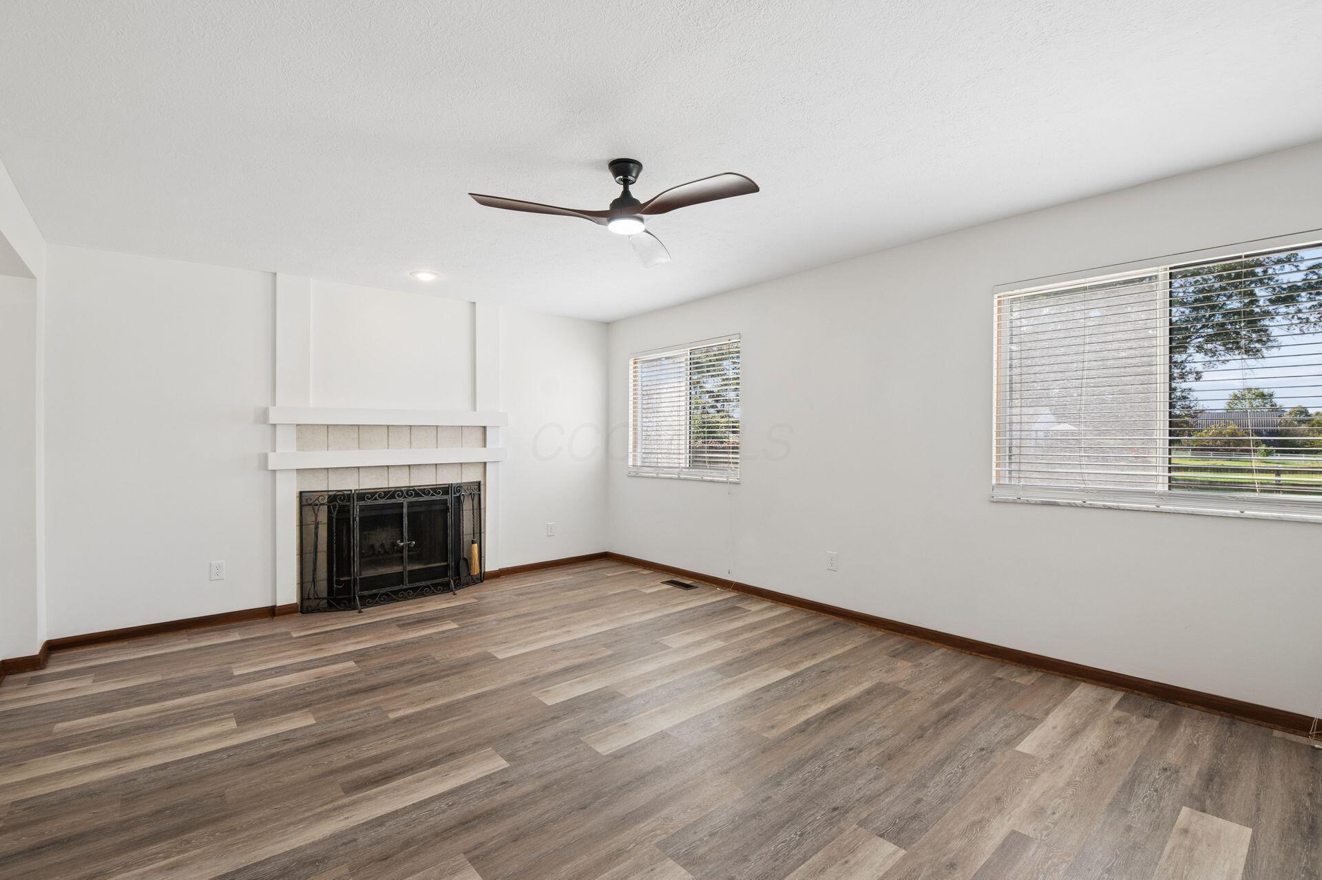 279 Burns Drive Property Photo 6