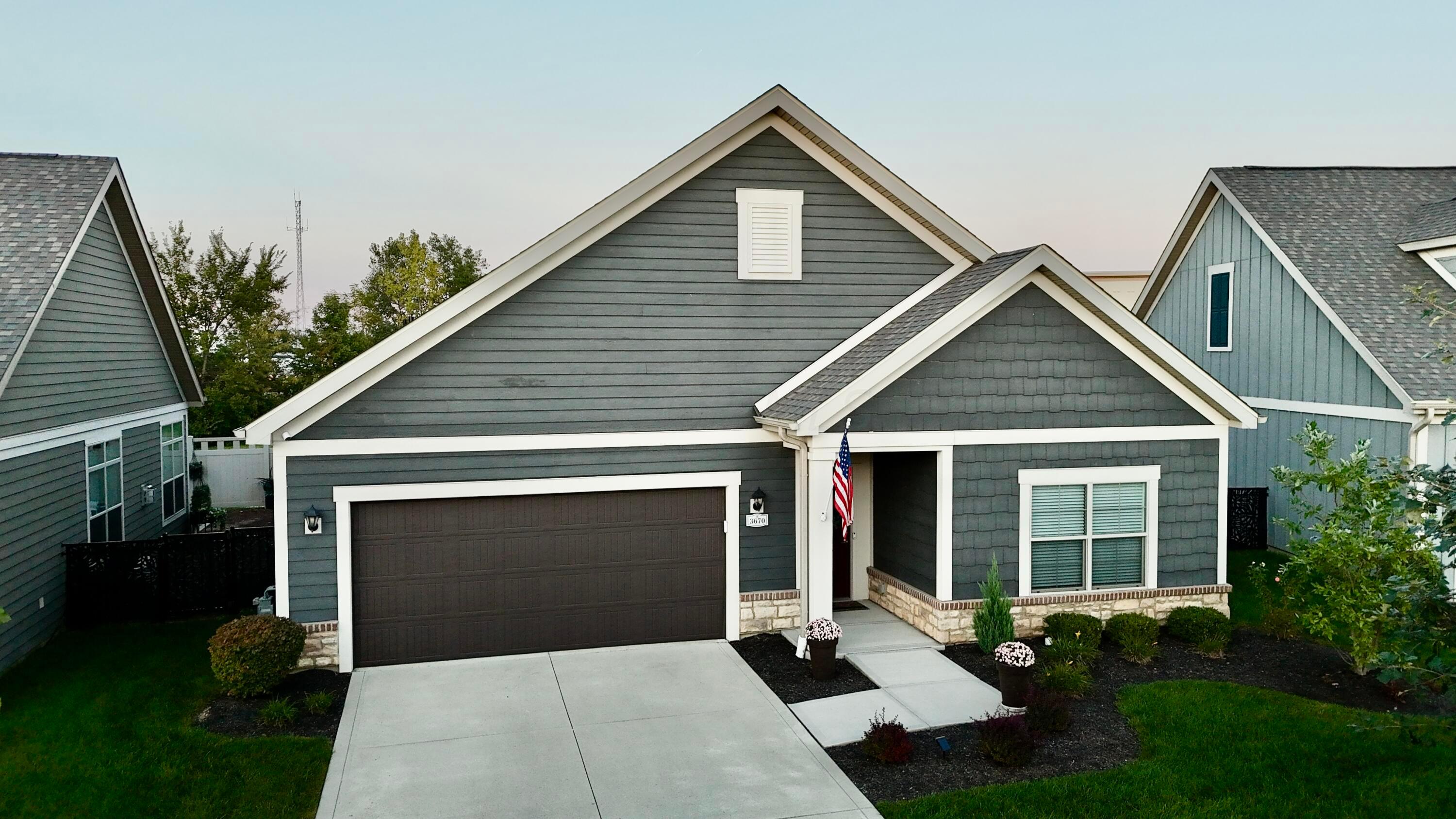 3670 Backstretch Way Property Photo 2