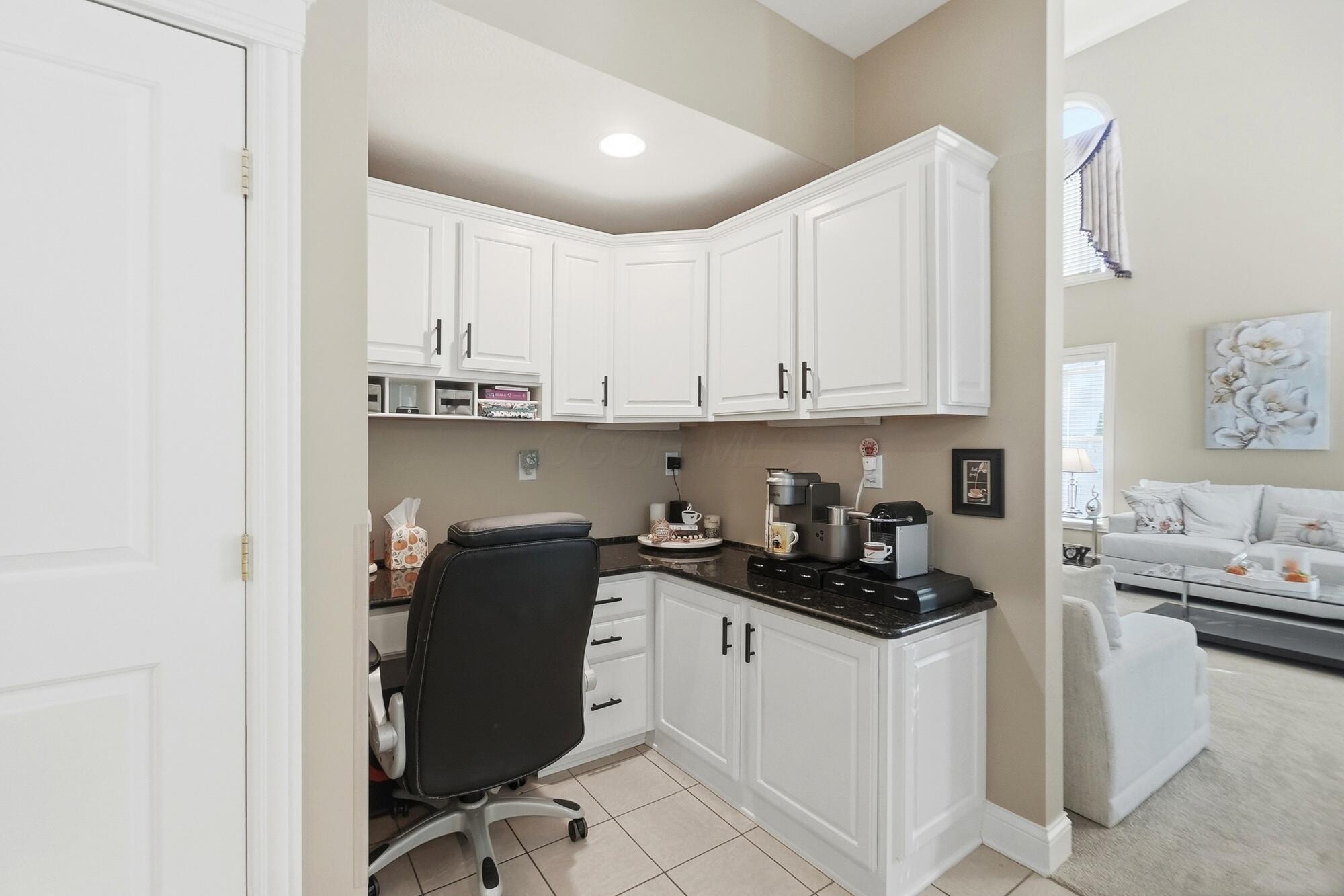 8460 Trail Lake Drive Property Photo 13