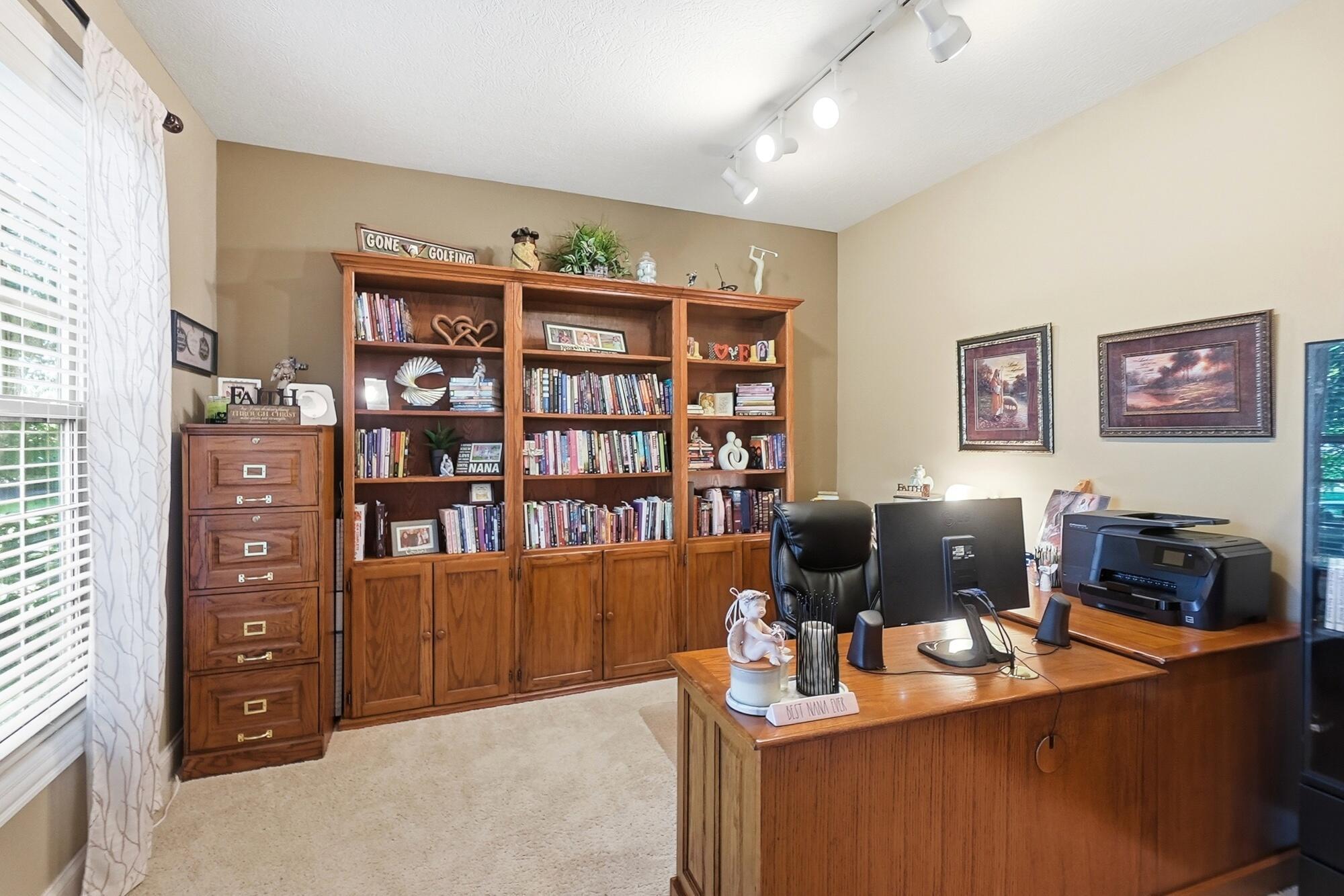 8460 Trail Lake Drive Property Photo 29