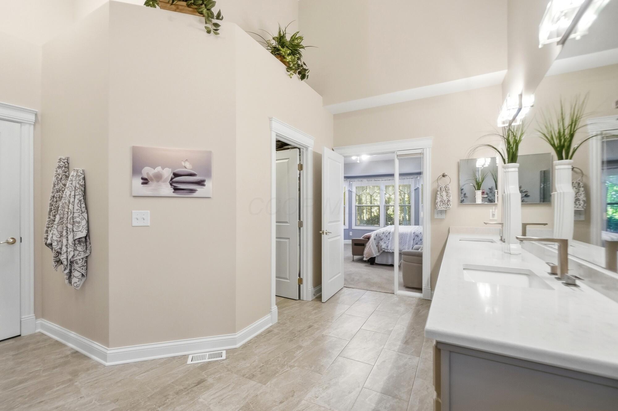 8460 Trail Lake Drive Property Photo 40