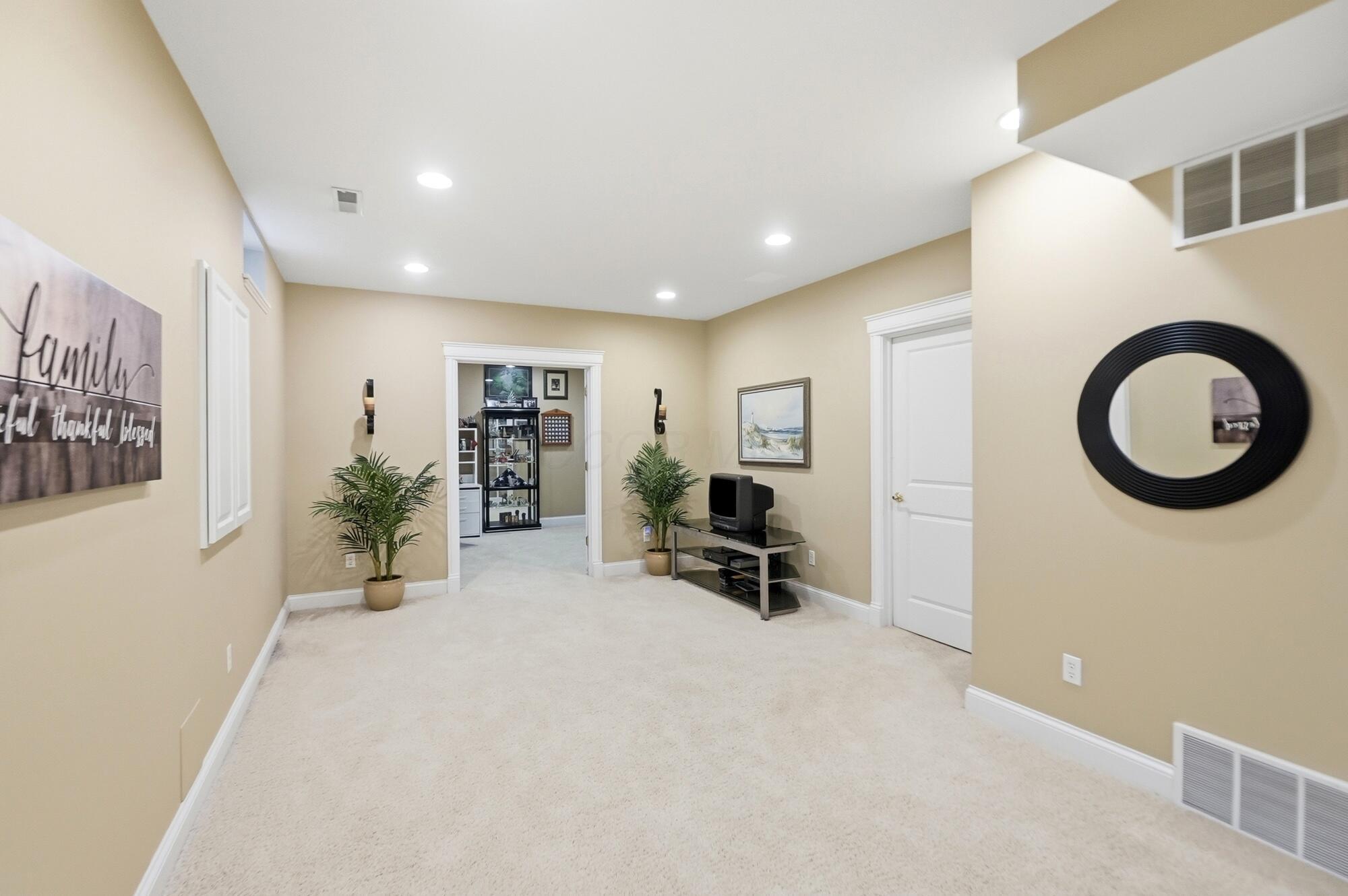 8460 Trail Lake Drive Property Photo 69