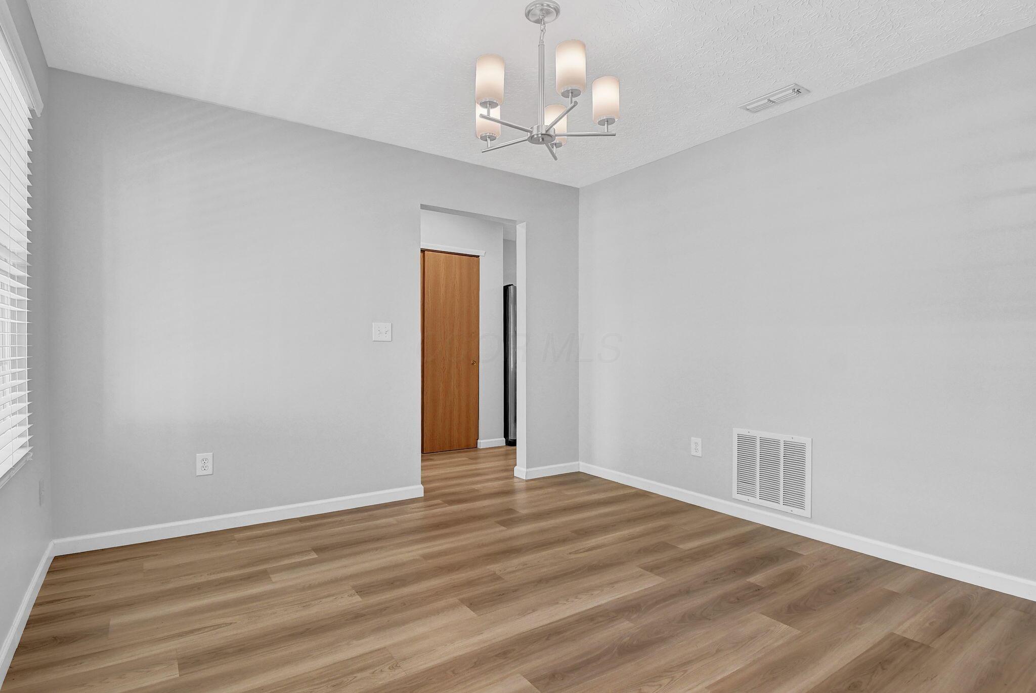 7764 Jefferson Run, 98 Property Photo 7