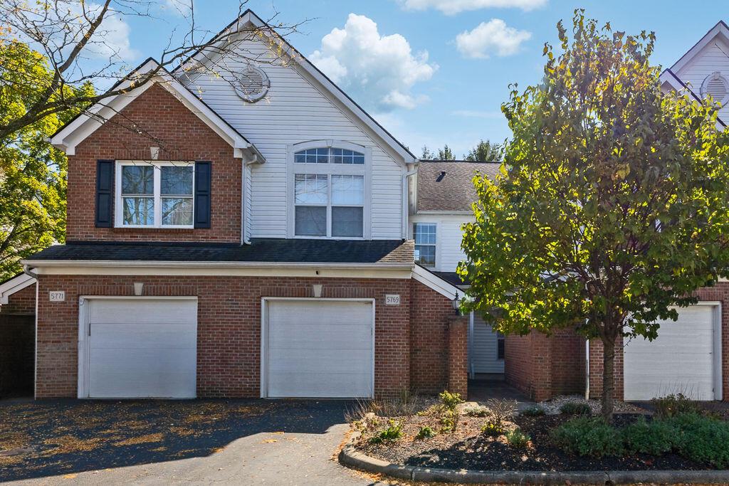 5769 Albany Green Property Photo 1