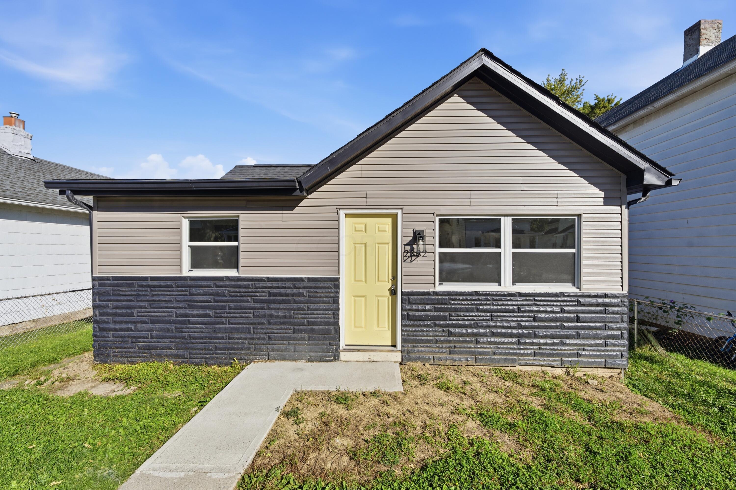 2382 S 6th Street Property Photo 1