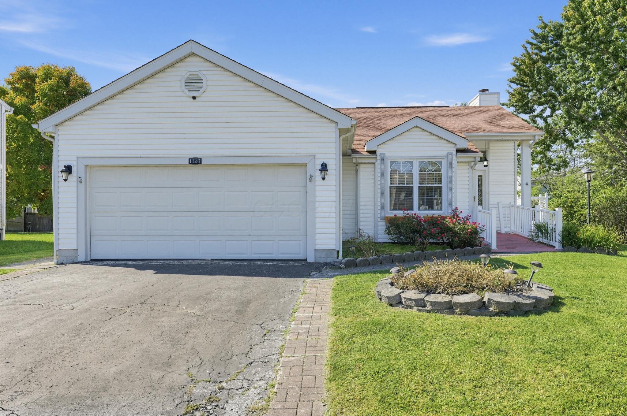 1387 Tilia Court Property Photo 1