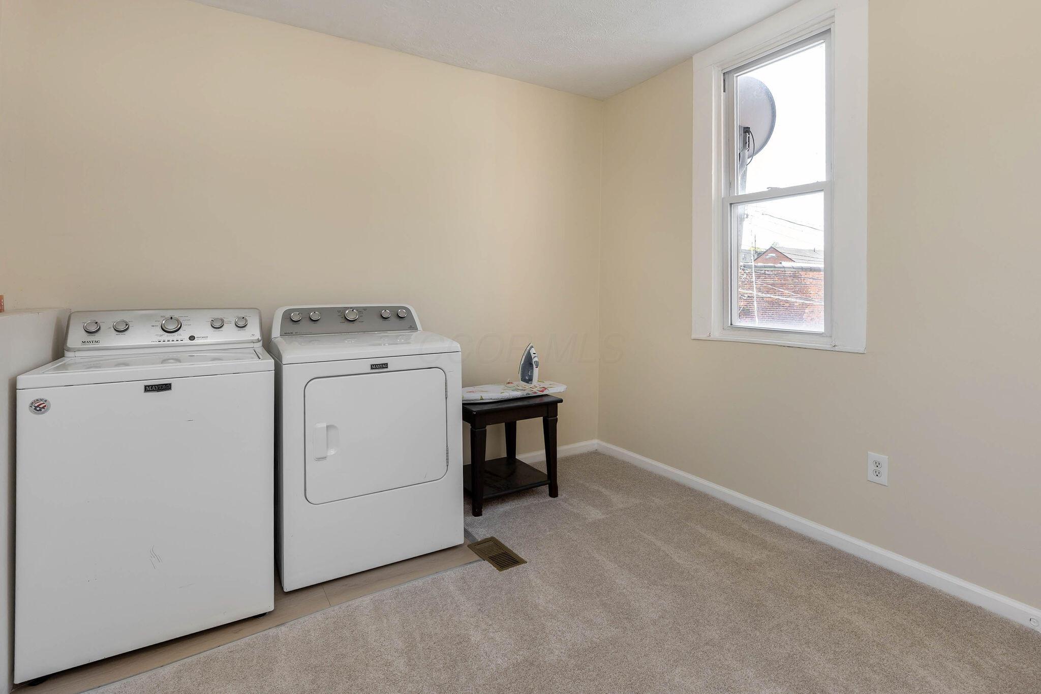 1649-1651 Franklin Park S Property Photo 45