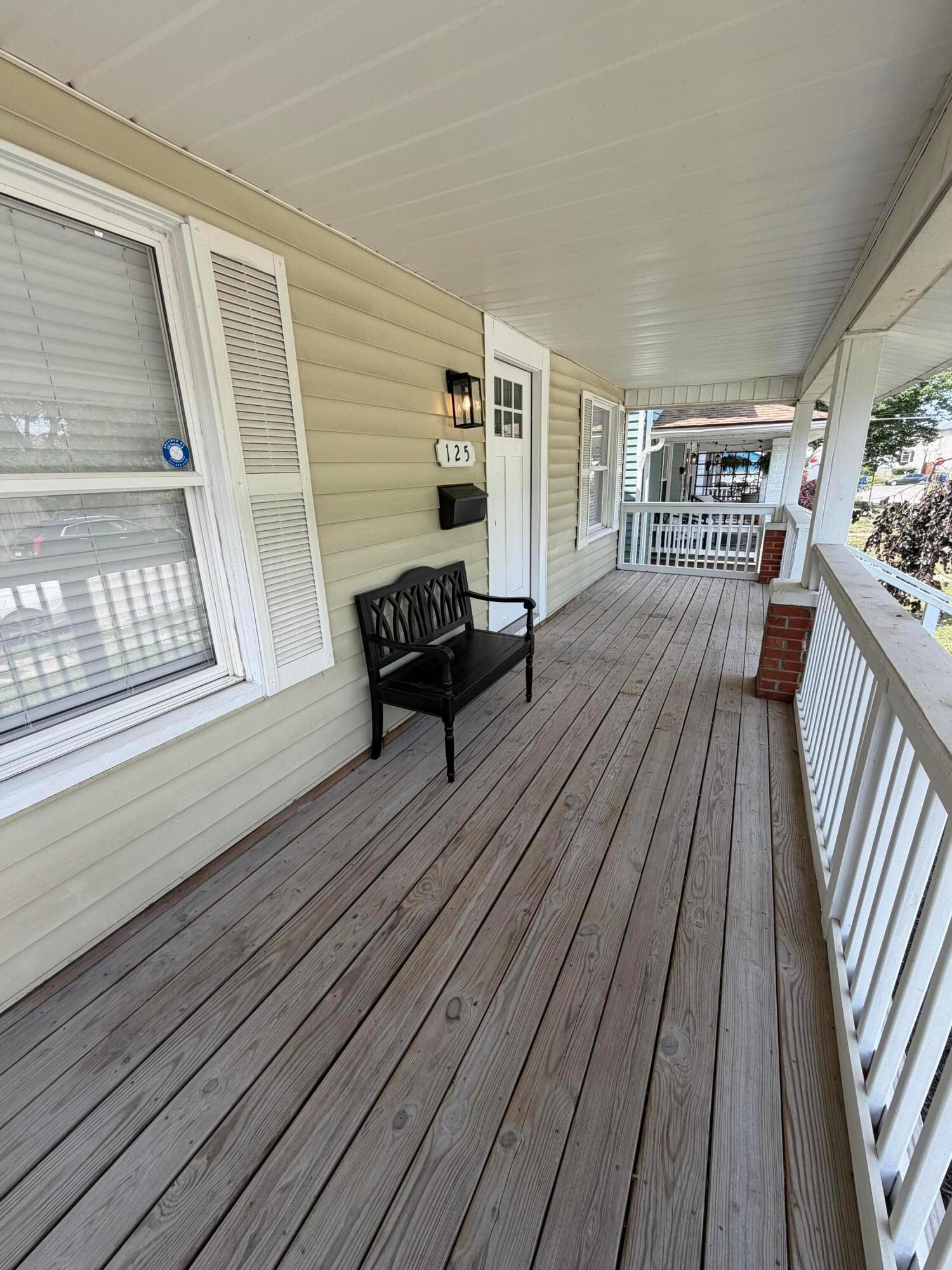 125 E Hinman Avenue Property Photo 5