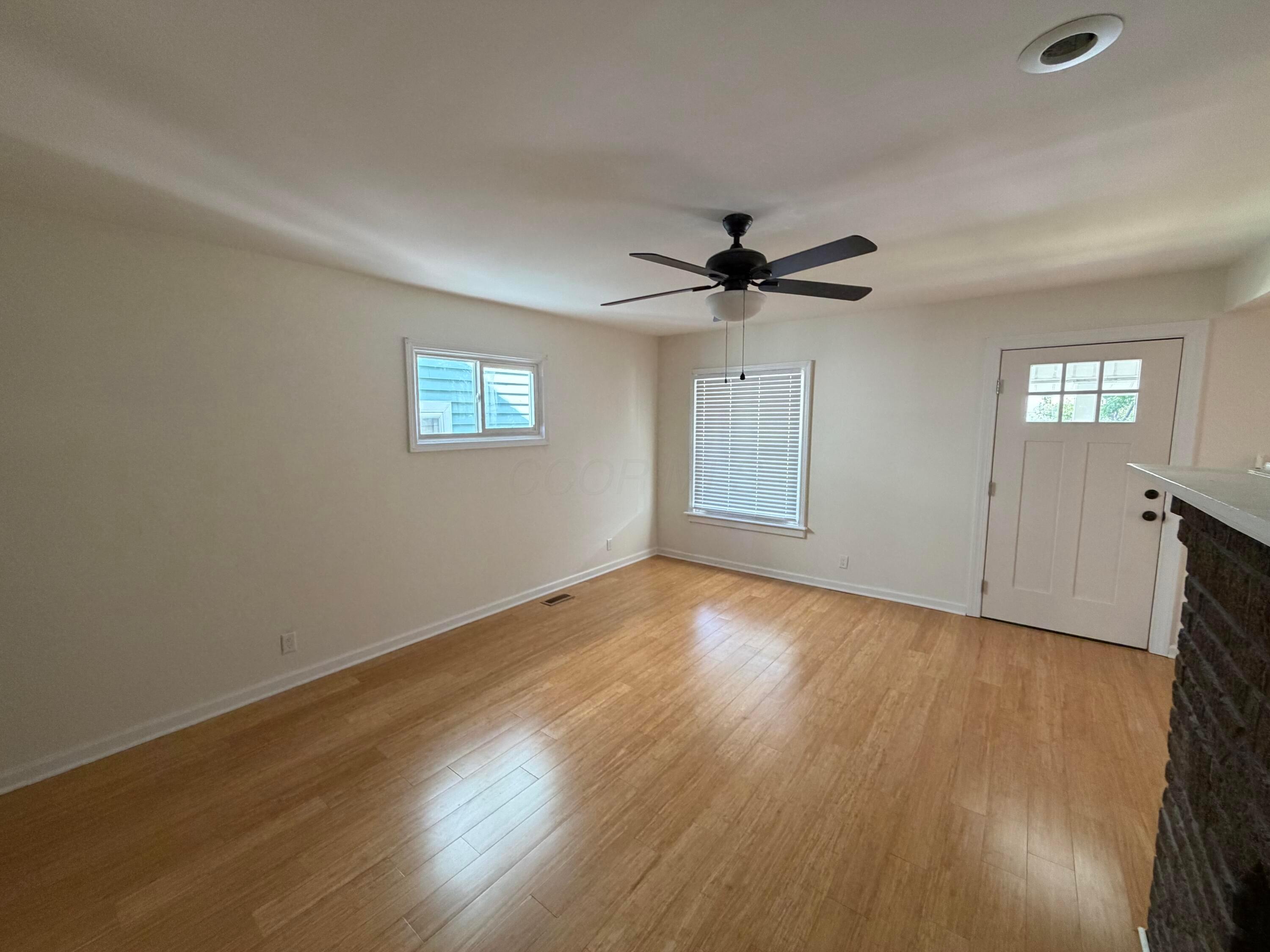 125 E Hinman Avenue Property Photo 8
