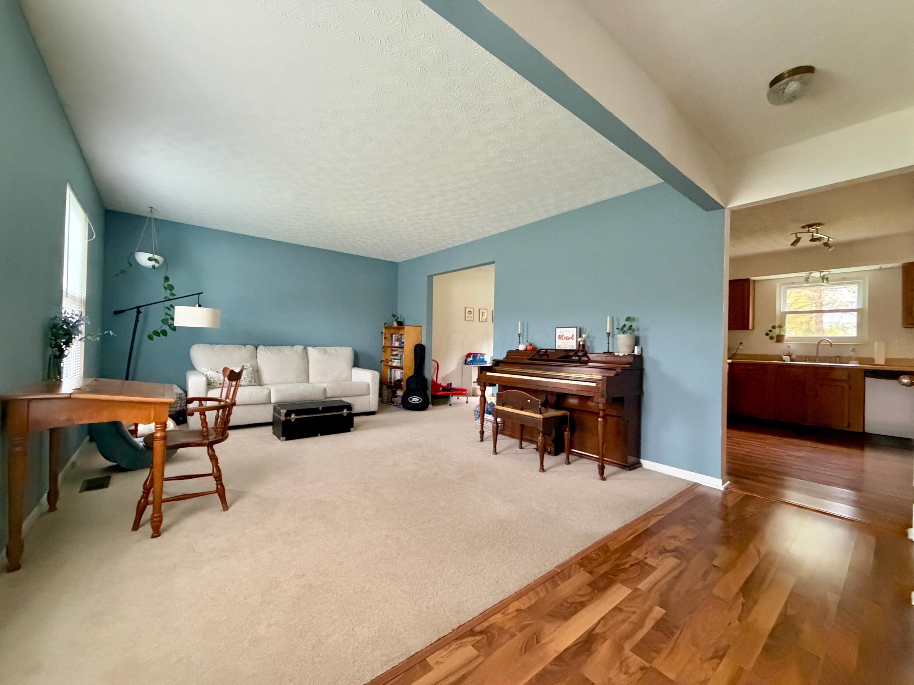 2071 Presley Drive Property Photo 3