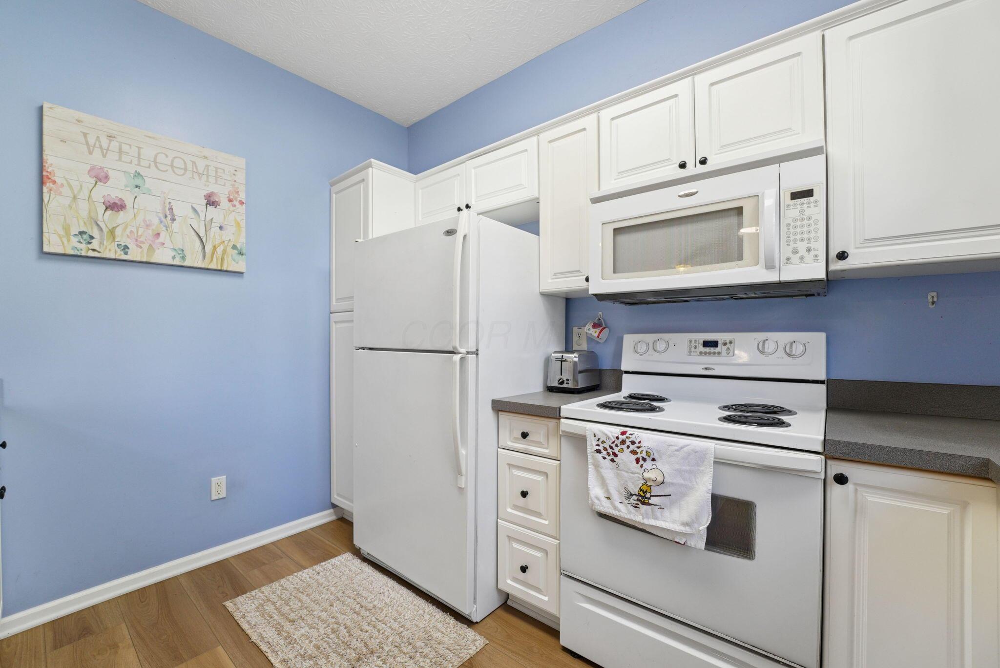 5998 Naughten Pond Drive Property Photo 14