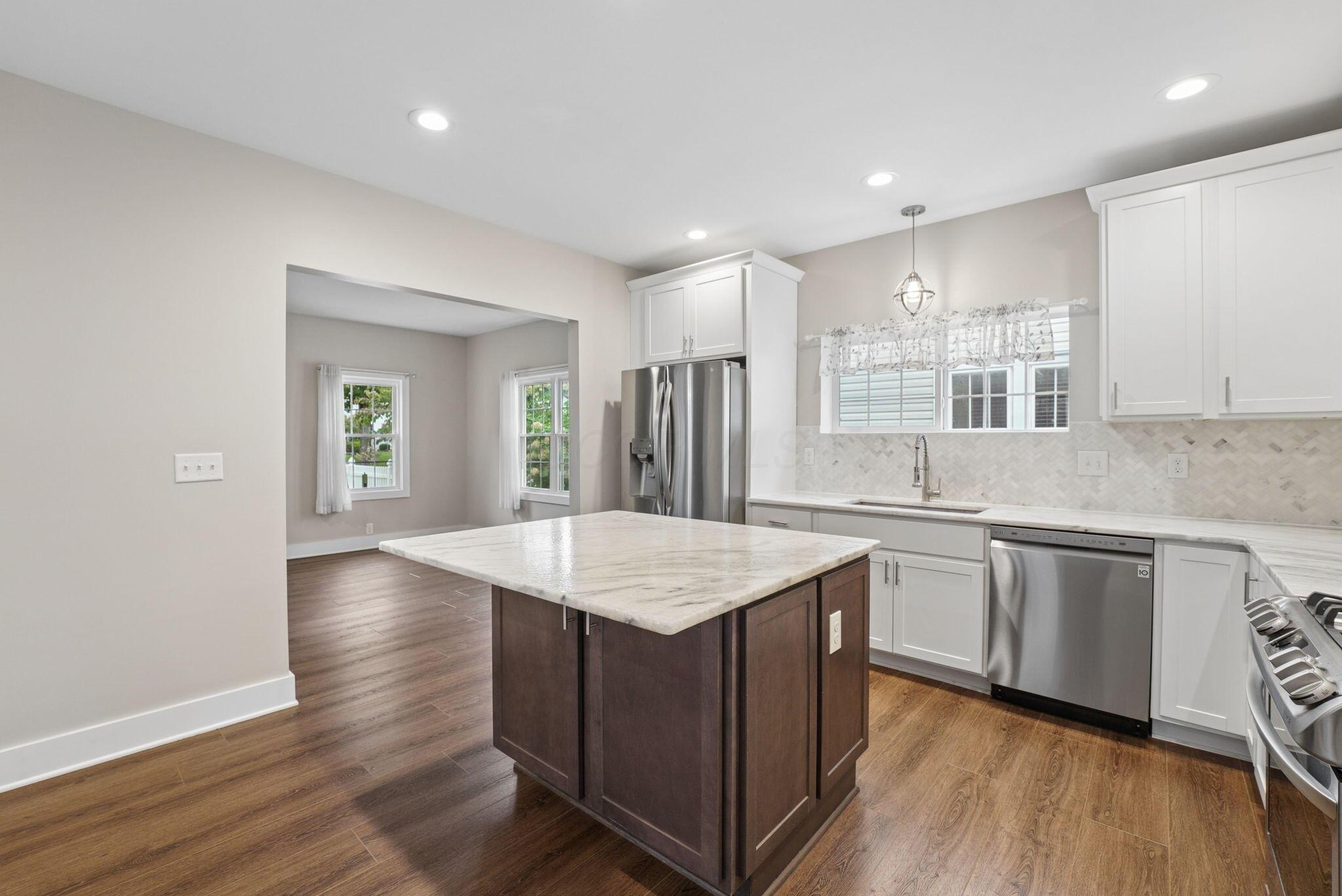 548 E Allen Street Property Photo 10