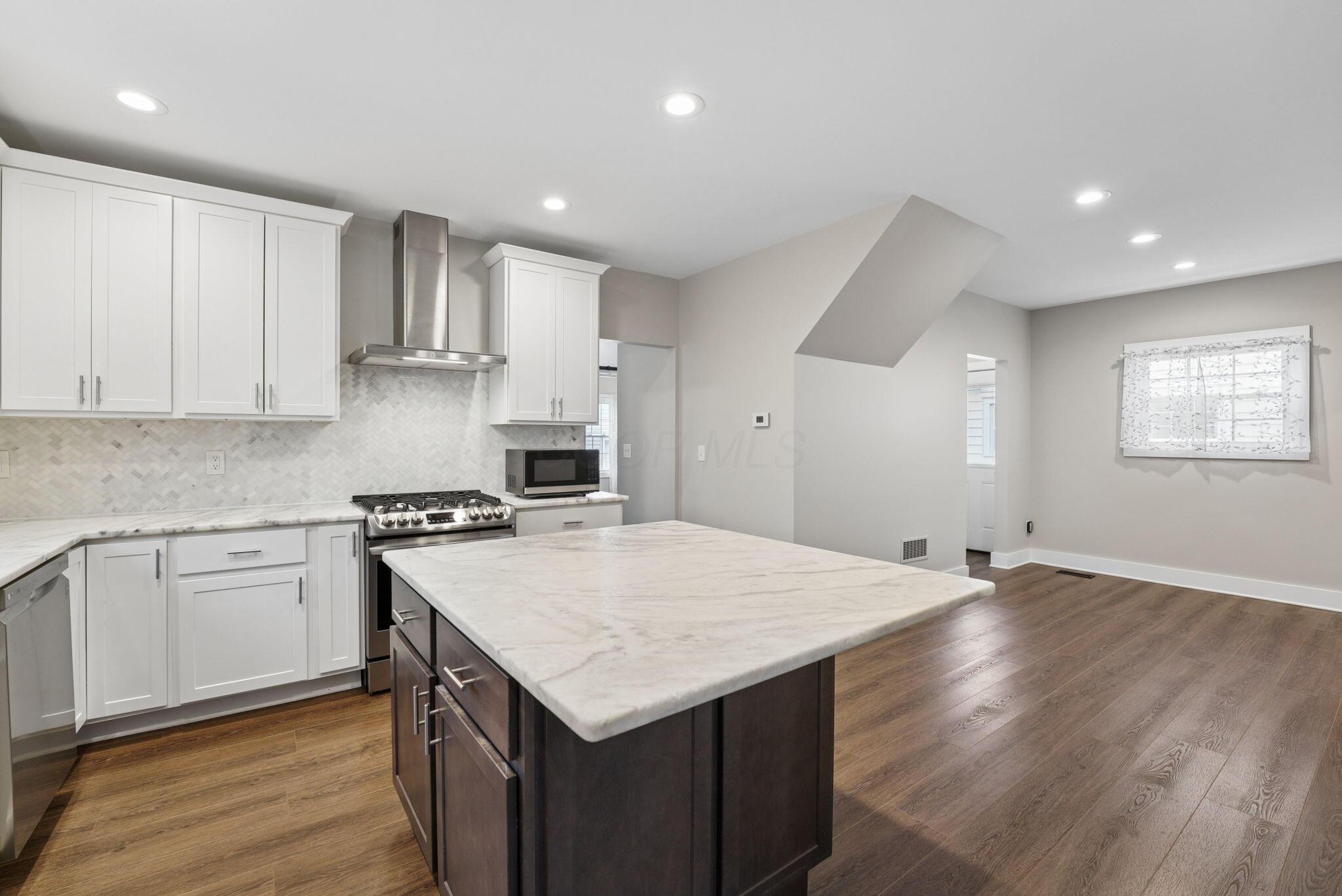 548 E Allen Street Property Photo 12