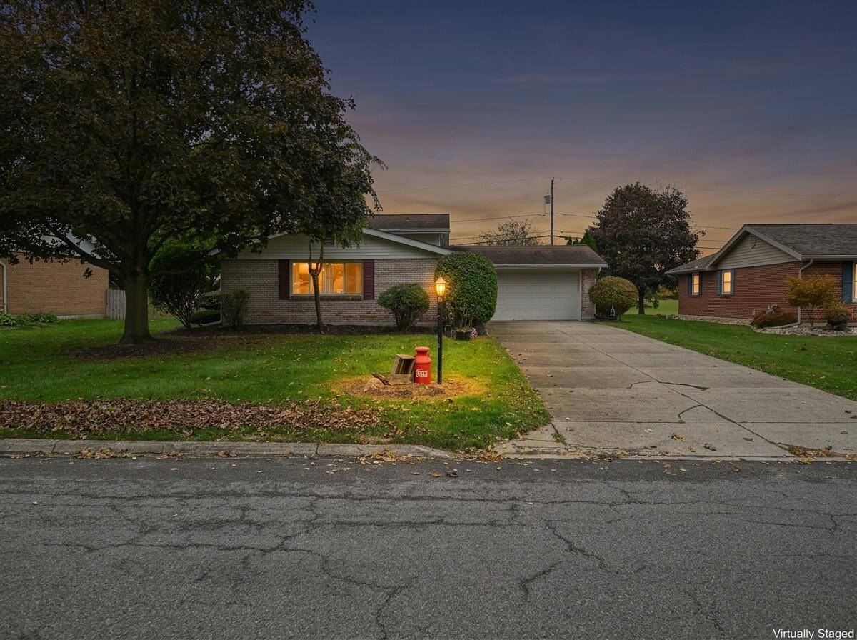 447 Edgefield Drive Property Photo 1