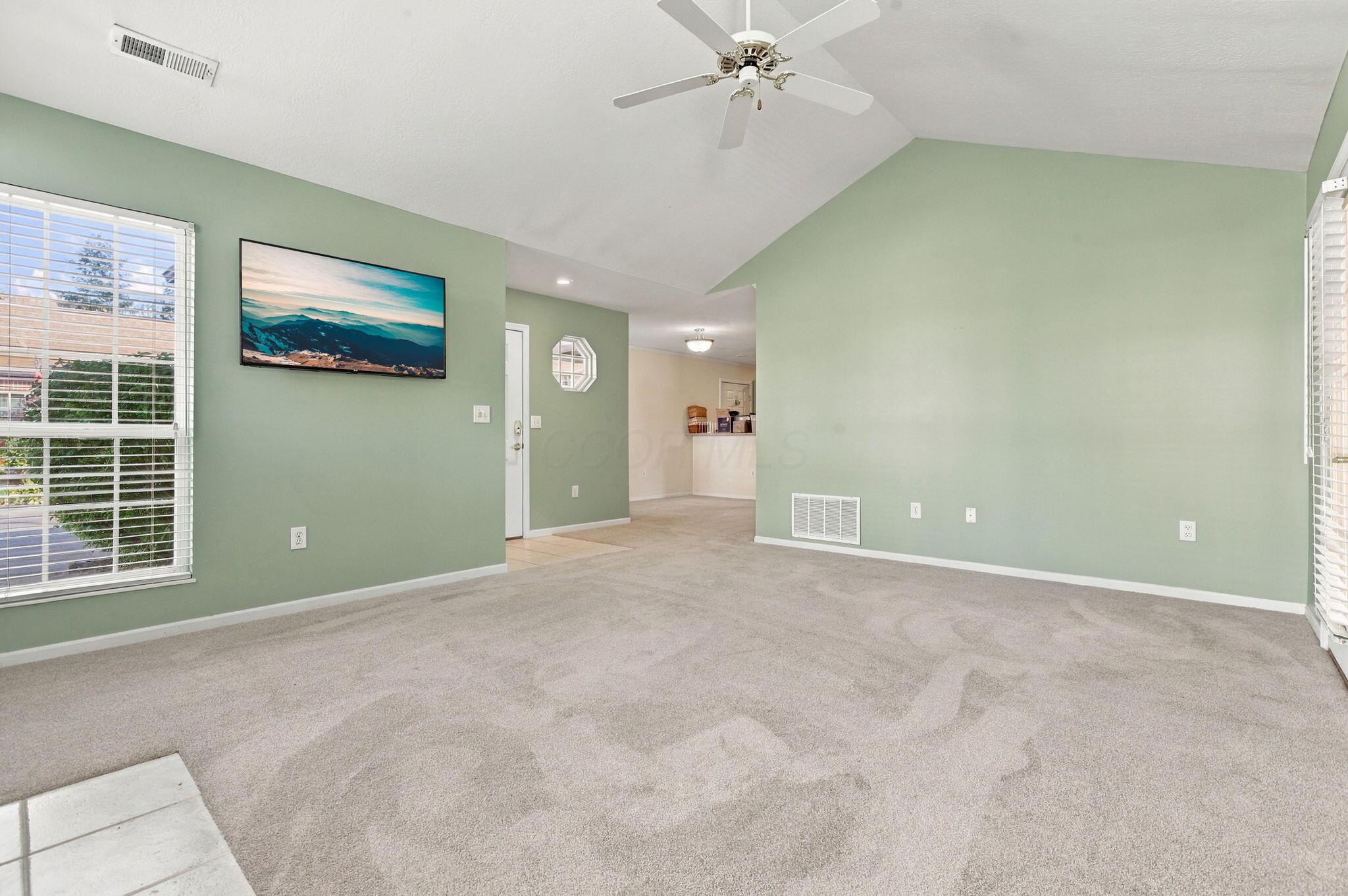3664 Colonial Drive Property Photo 5