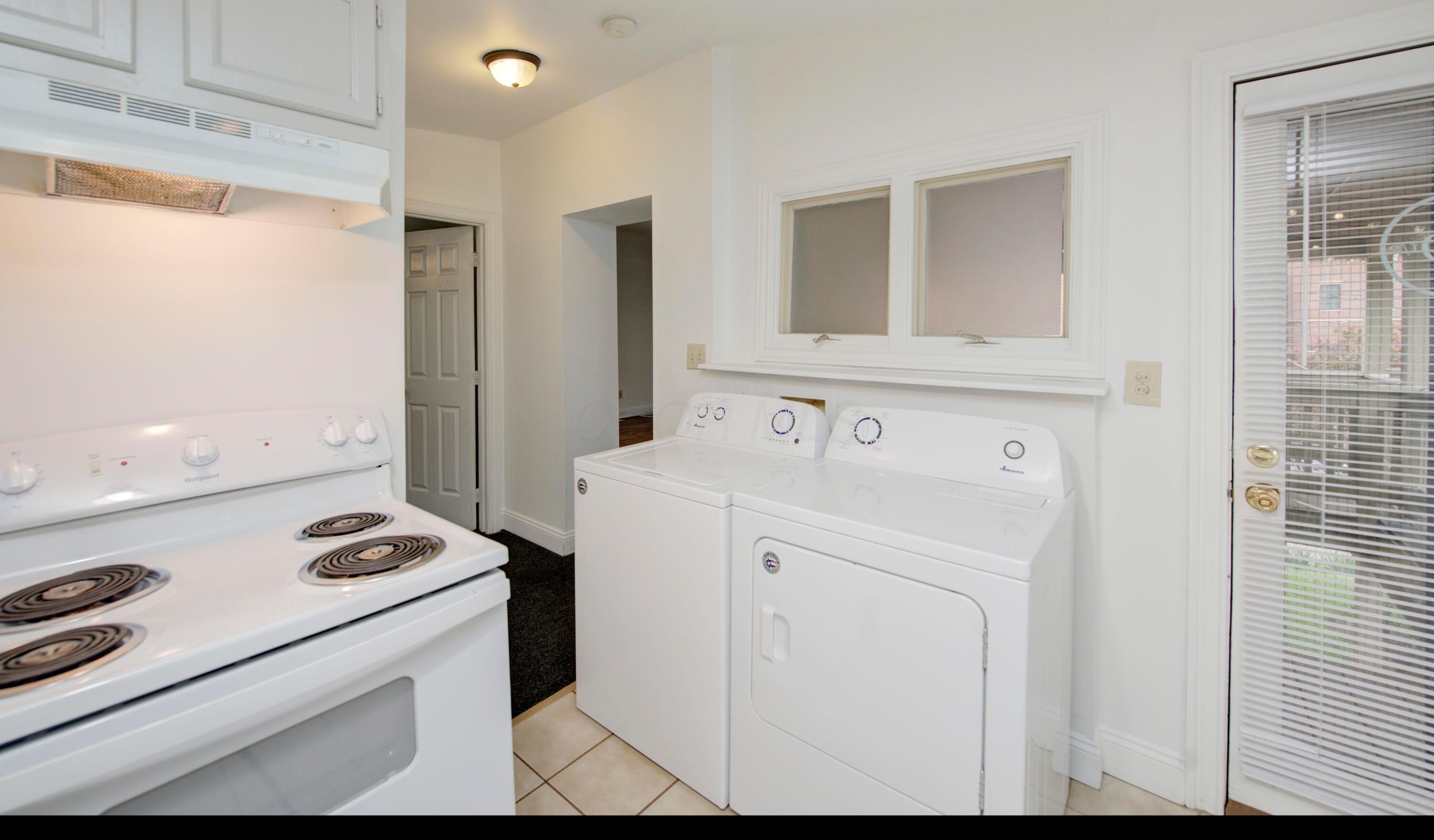 889 1/2 S Front Street Property Photo 19