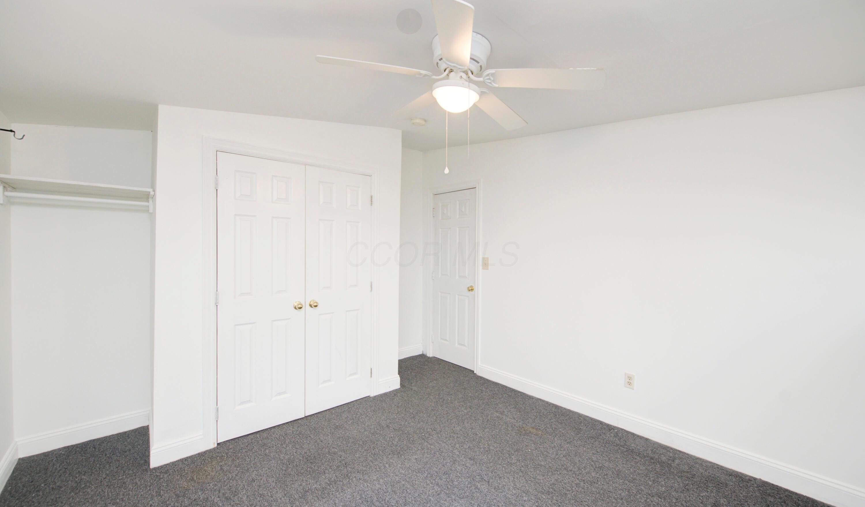 889 1/2 S Front Street Property Photo 25