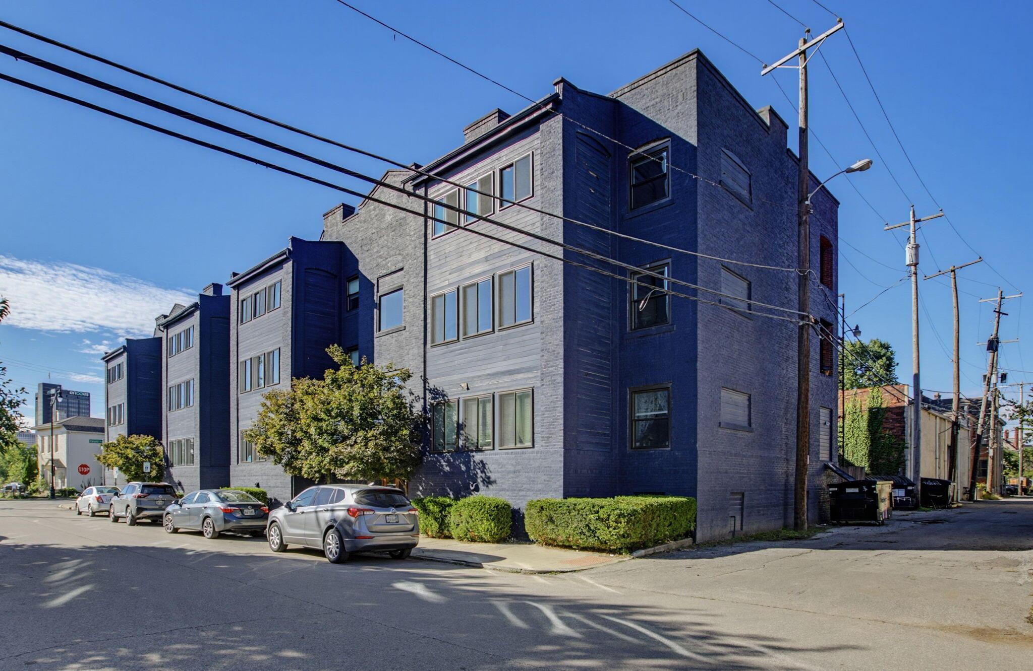 700-710 Franklin Avenue Property Photo 1