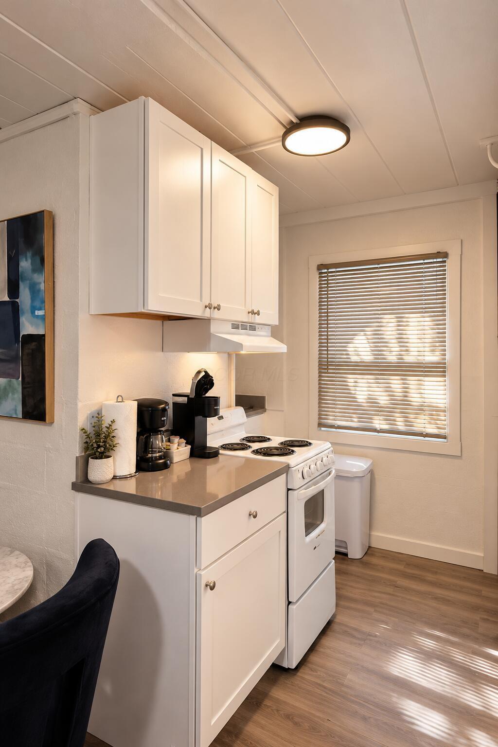 87 S Champion Avenue Property Photo 17