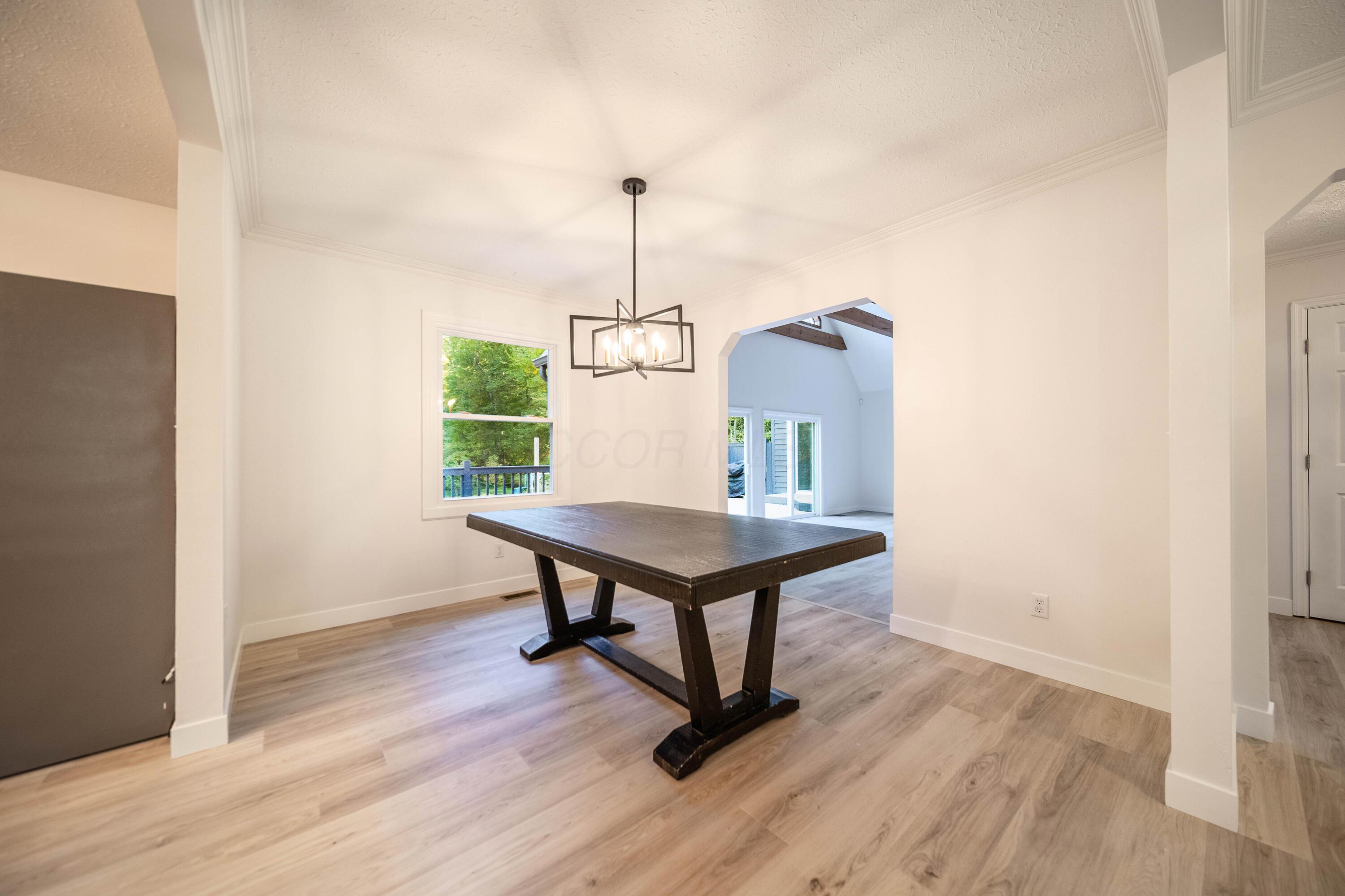 46 Donau Road Sw Property Photo 15