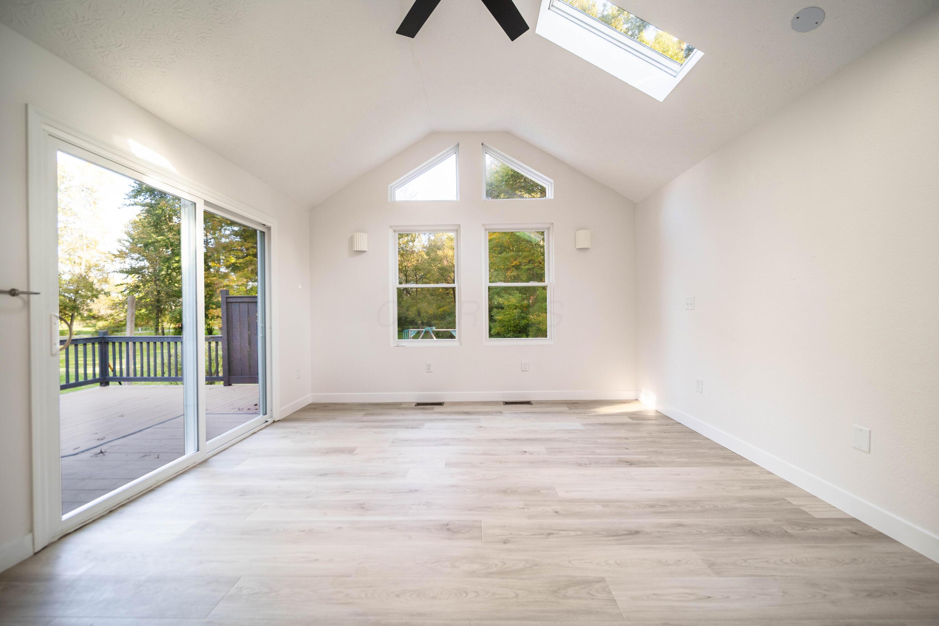 46 Donau Road Sw Property Photo 25