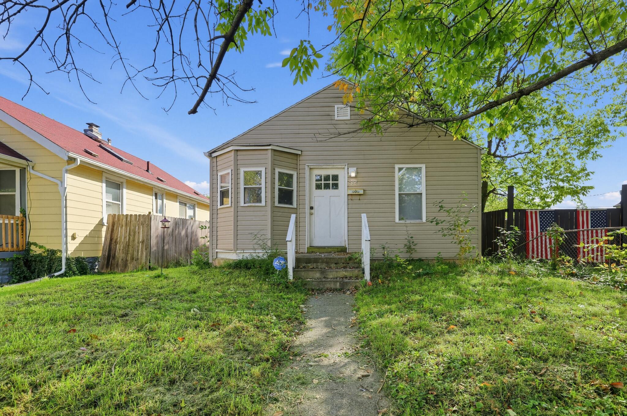 934 Seymour Avenue