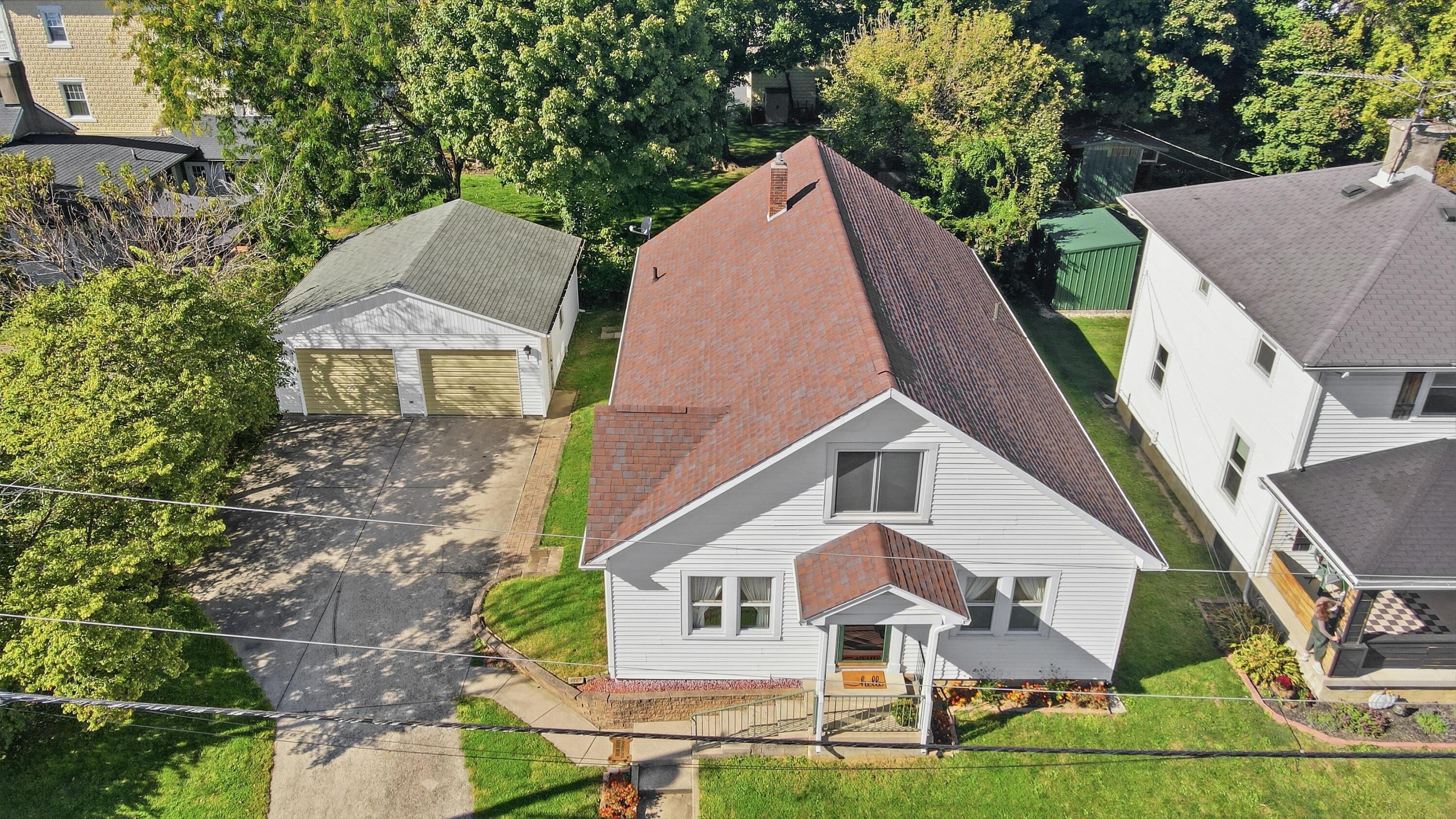 8 E Jamestown Street Property Photo 1