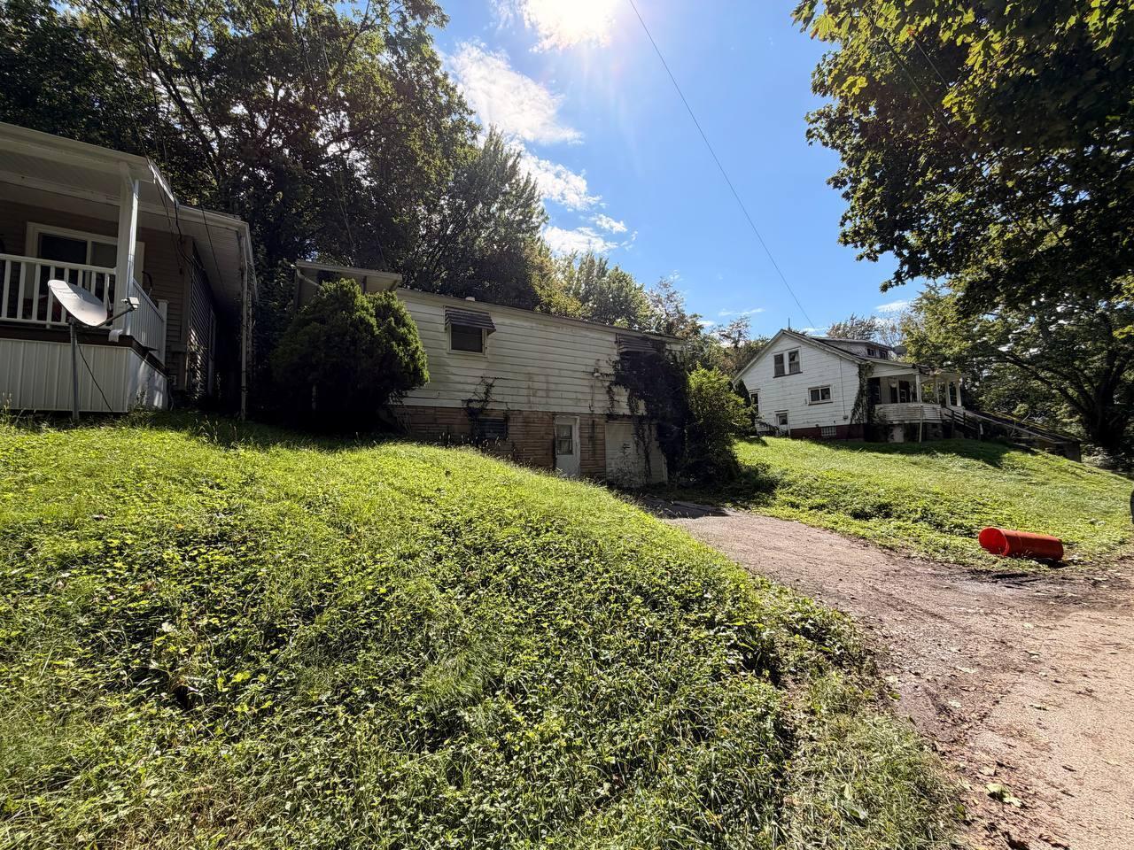 1218 Northside Avenue Property Photo 2