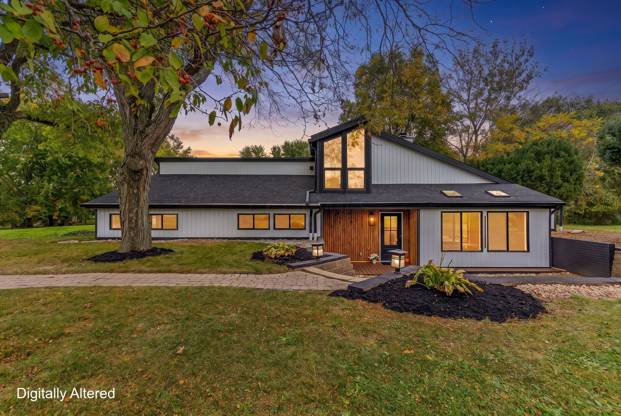 6730 Albanyview Drive