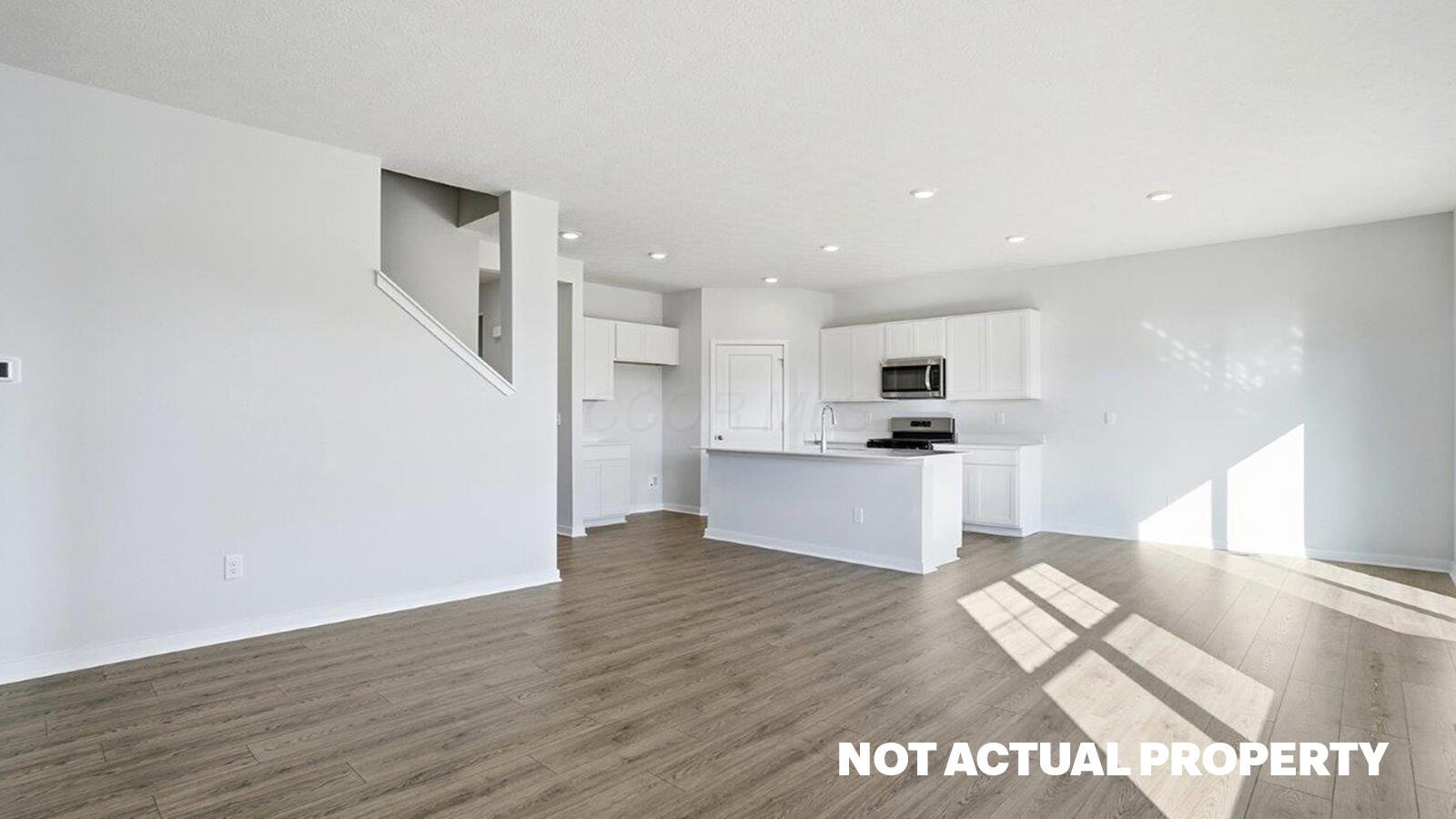462 Samantha Drive Property Photo 12