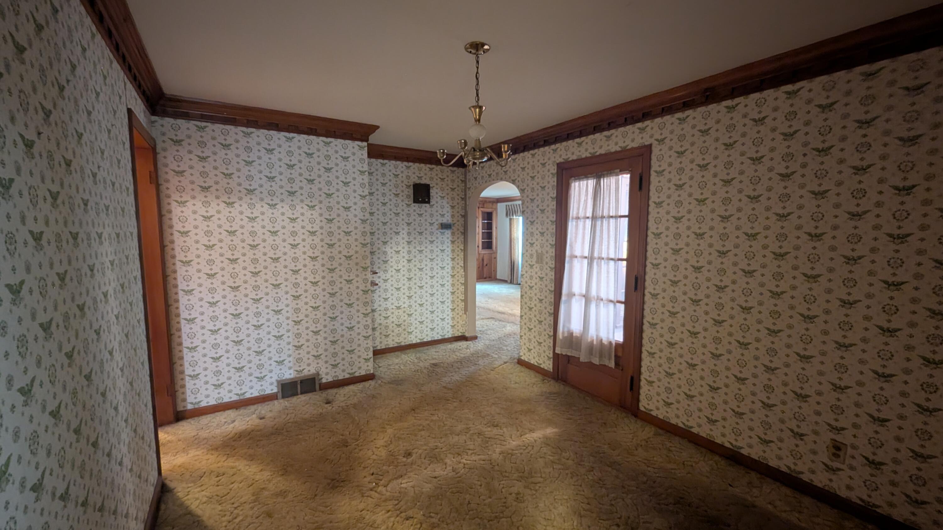 708 Fairview Avenue Property Photo 9