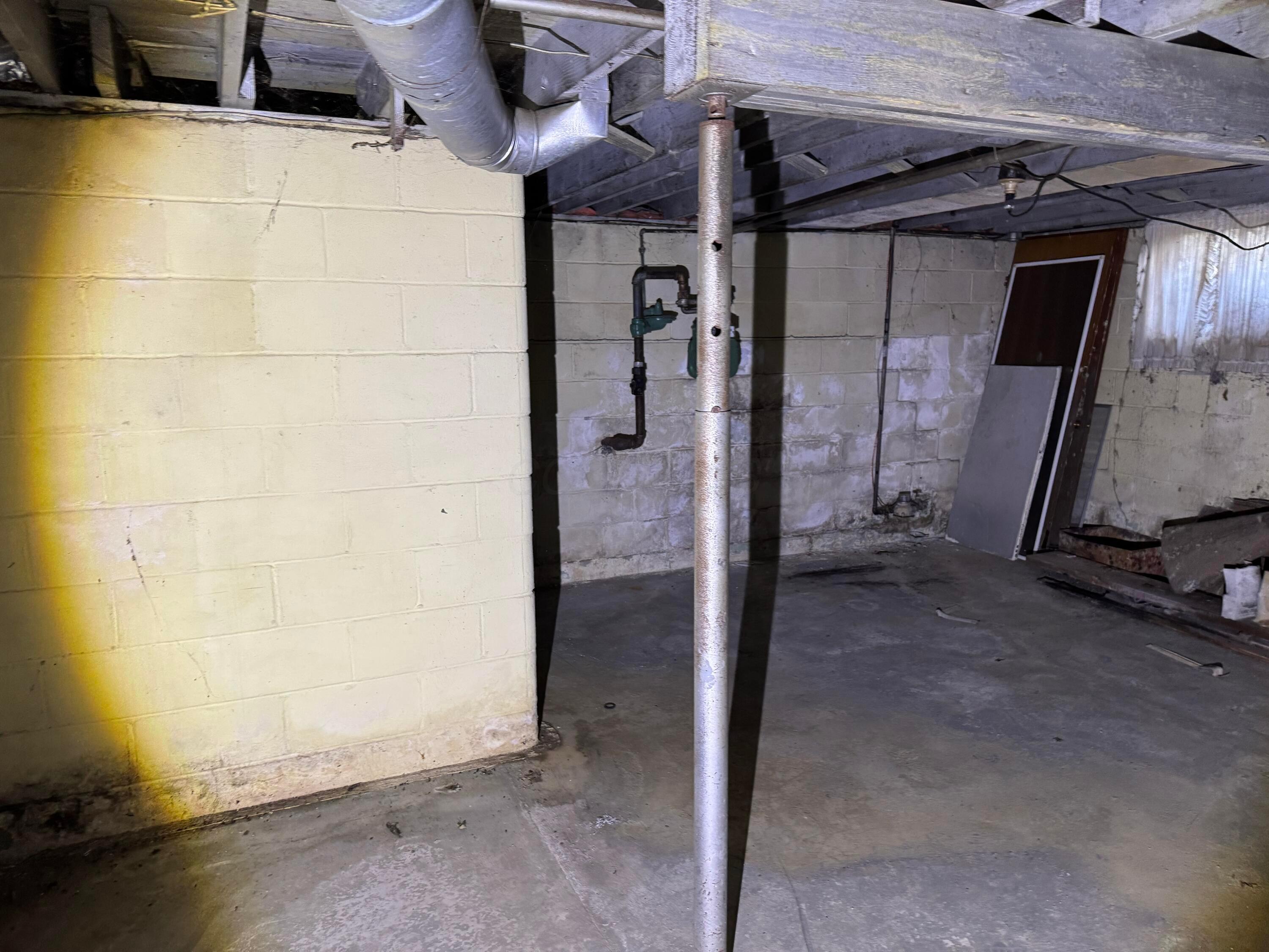 708 Fairview Avenue Property Photo 34