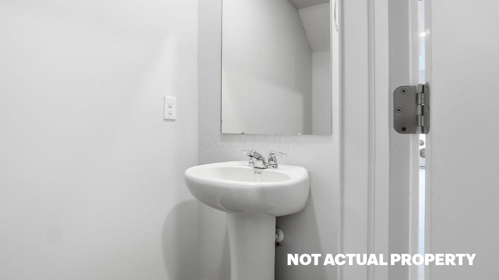 6438 Silver Canoe Way Property Photo 17