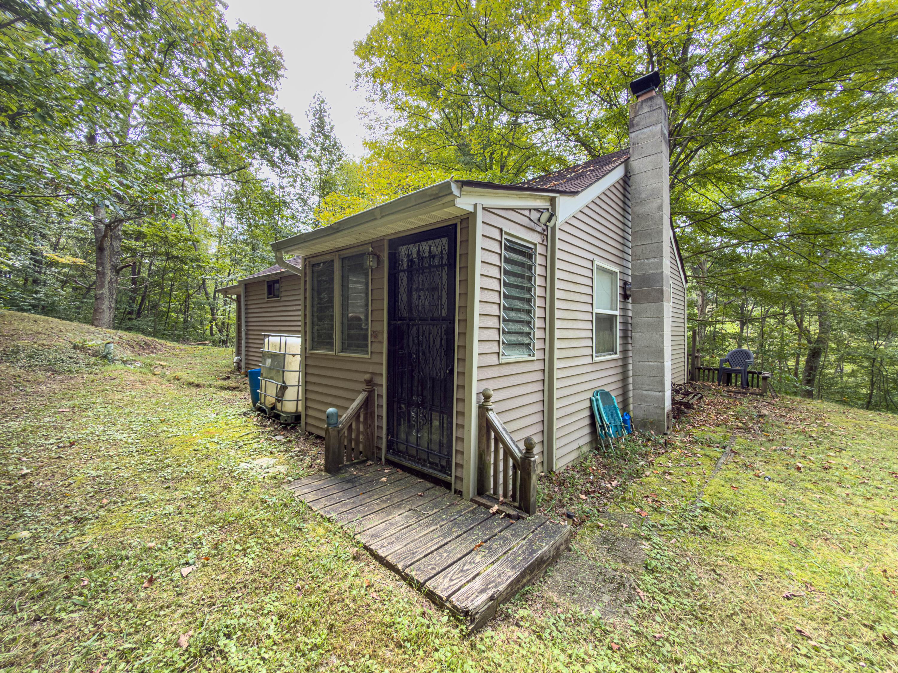 24442 Bushby Road Property Photo 1