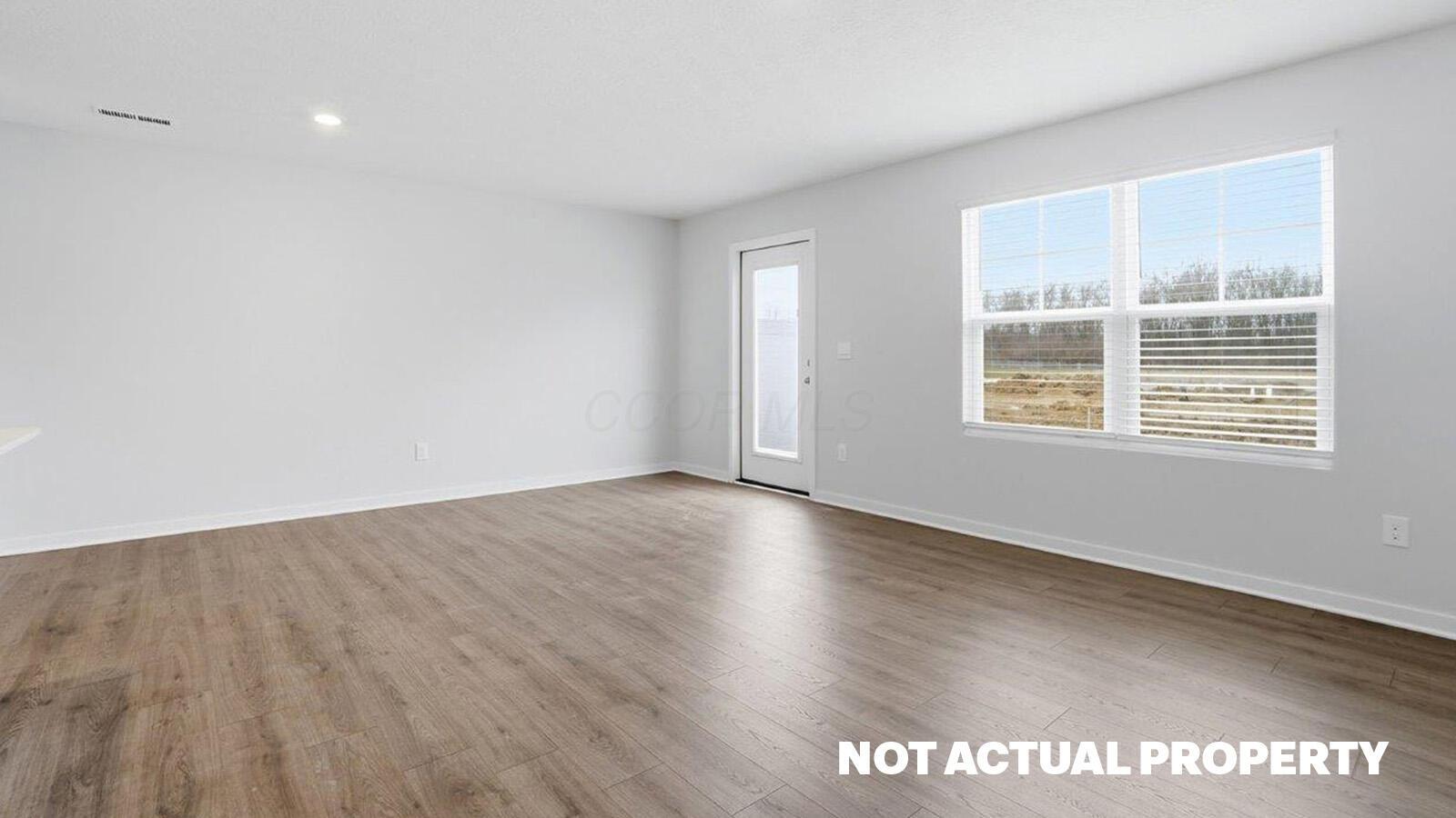 6424 Silver Canoe Way Property Photo 11