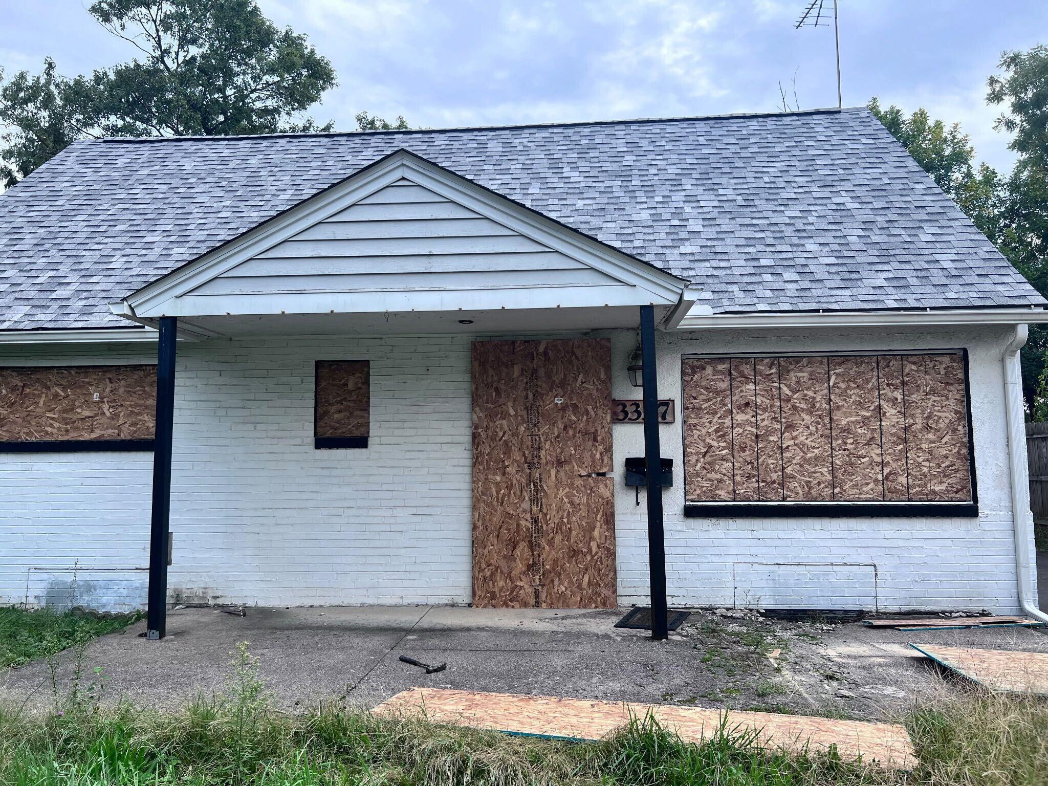 3357 Eakin Road Property Photo 1