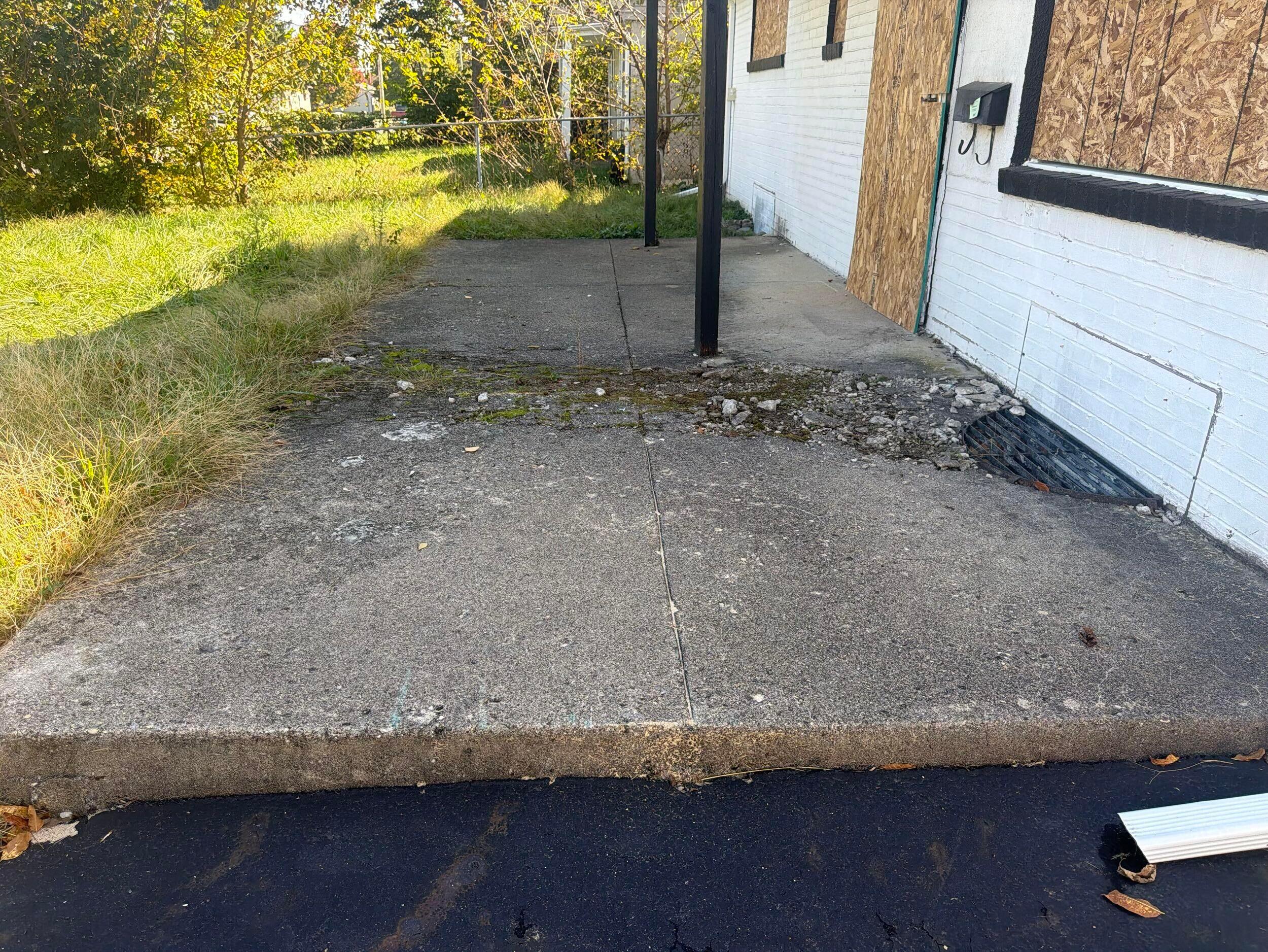 3357 Eakin Road Property Photo 2