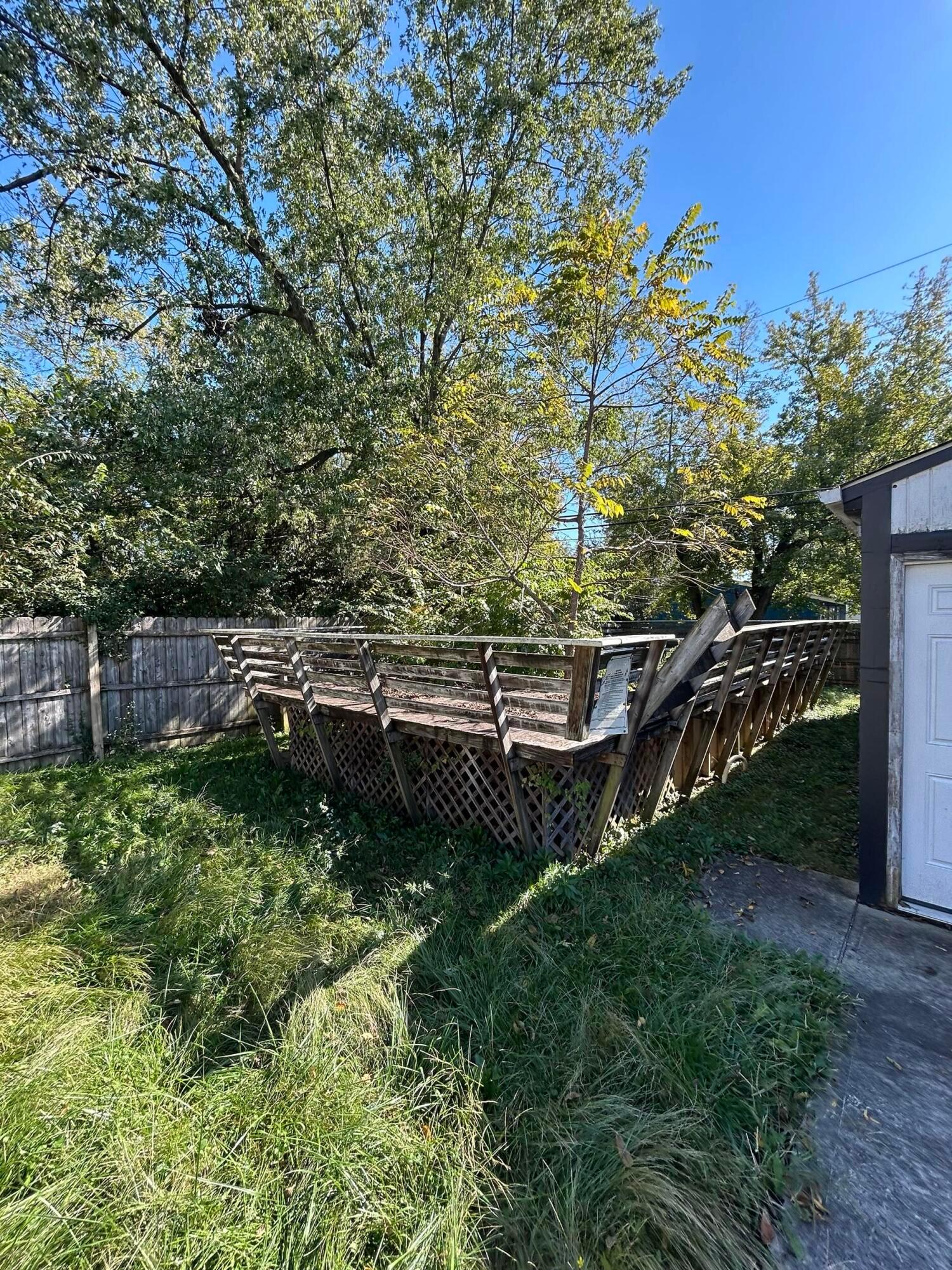 3357 Eakin Road Property Photo 8