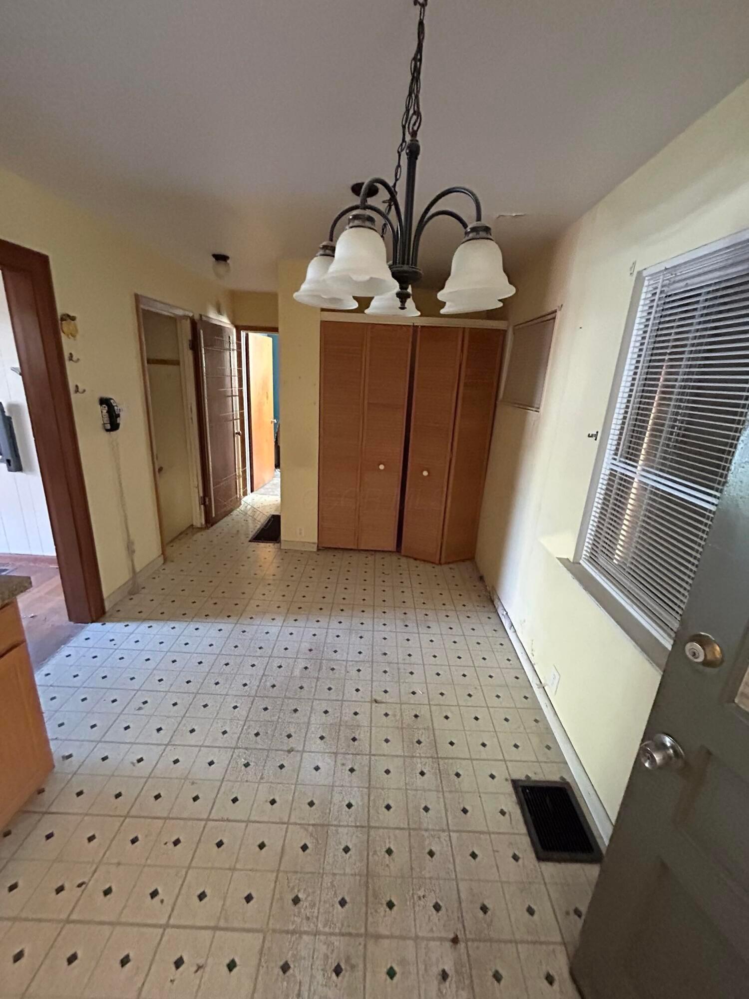 3357 Eakin Road Property Photo 9