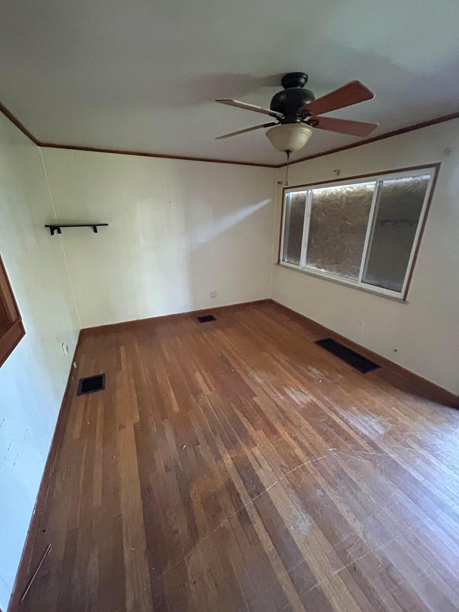 3357 Eakin Road Property Photo 11