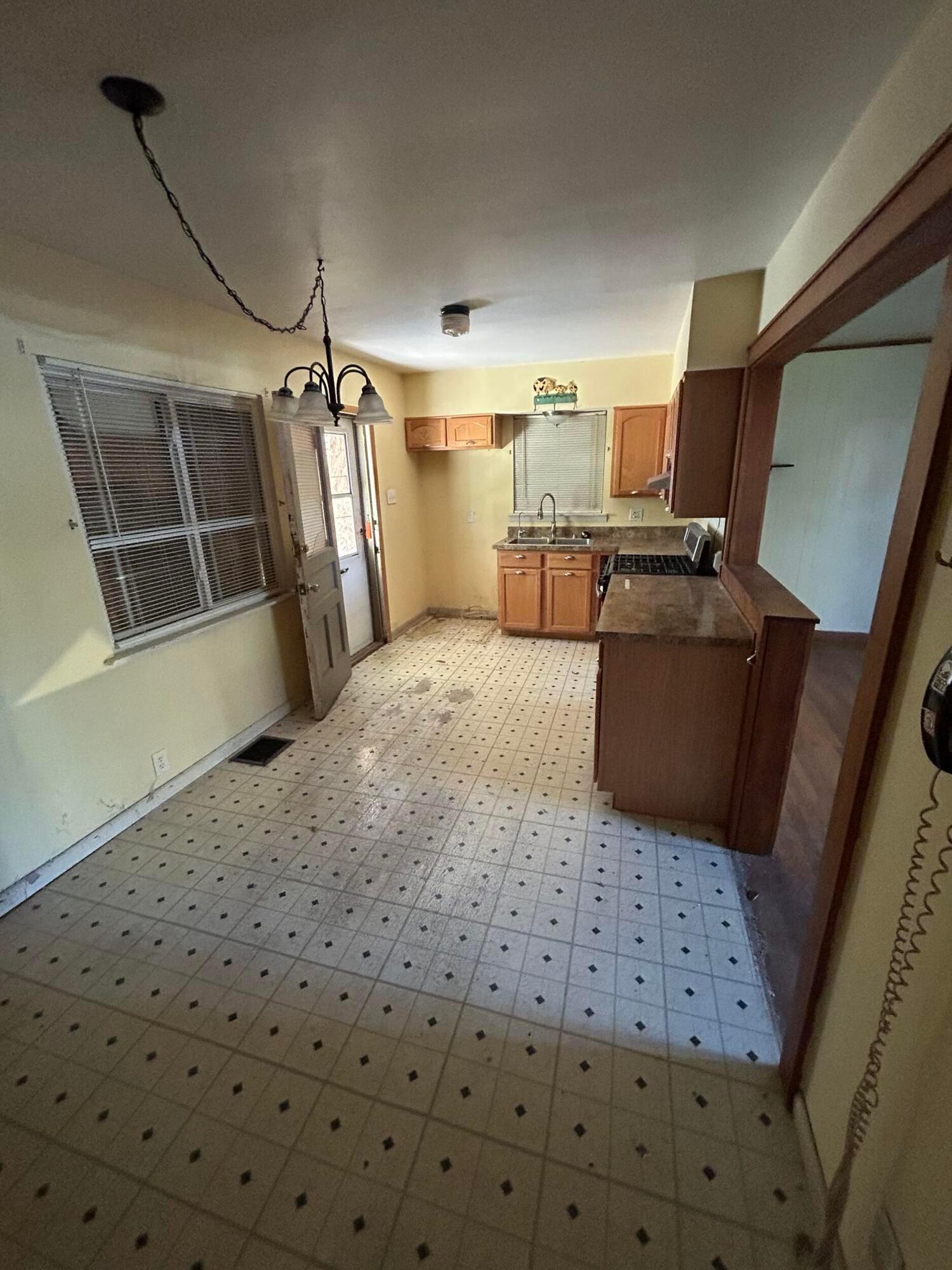 3357 Eakin Road Property Photo 20
