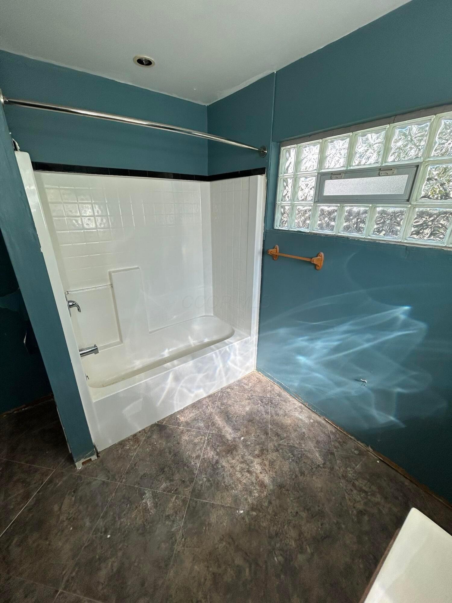 3357 Eakin Road Property Photo 22