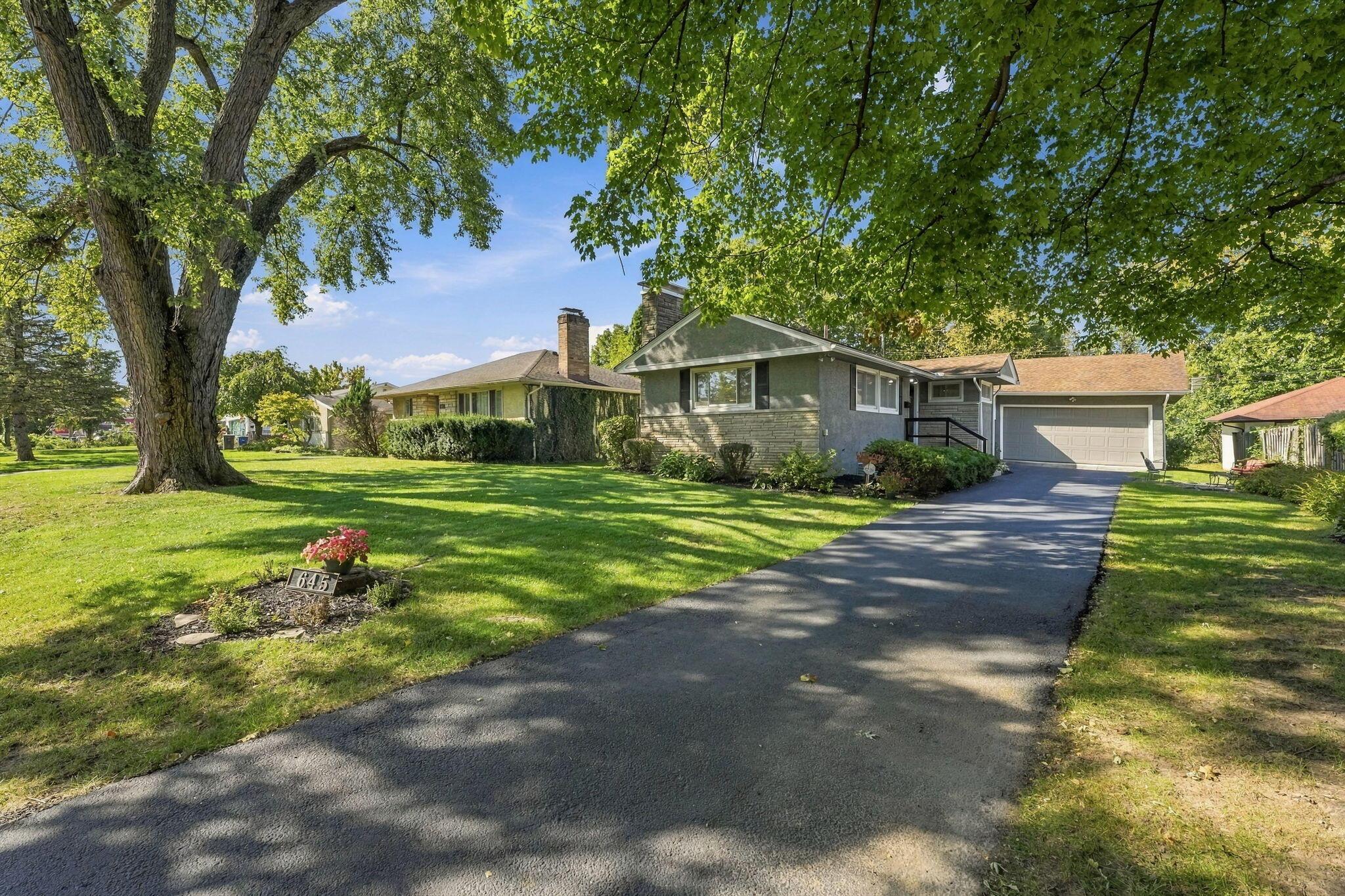 645 S Kellner Road Property Photo 1